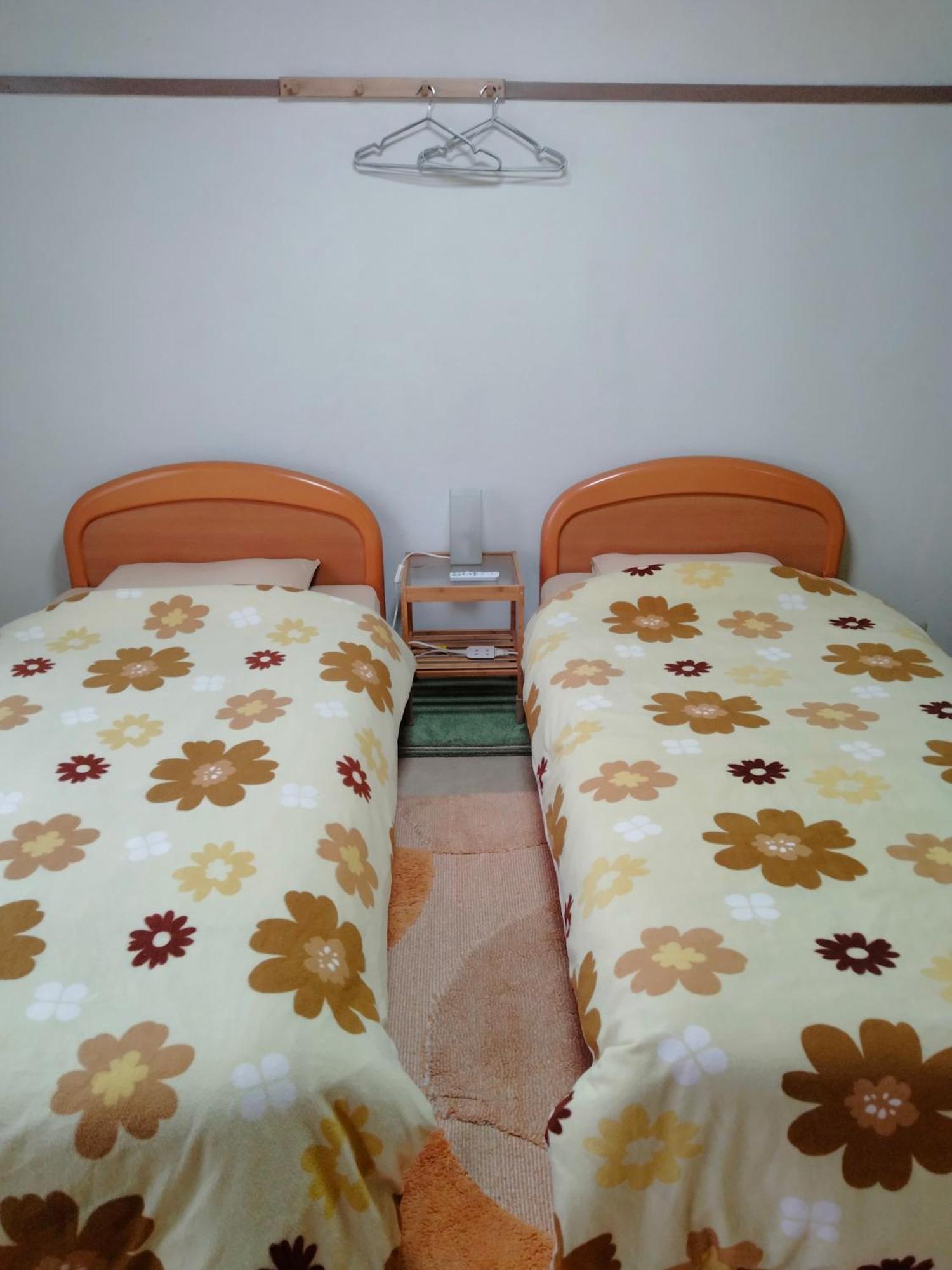 Apartment 波除ハイツ *