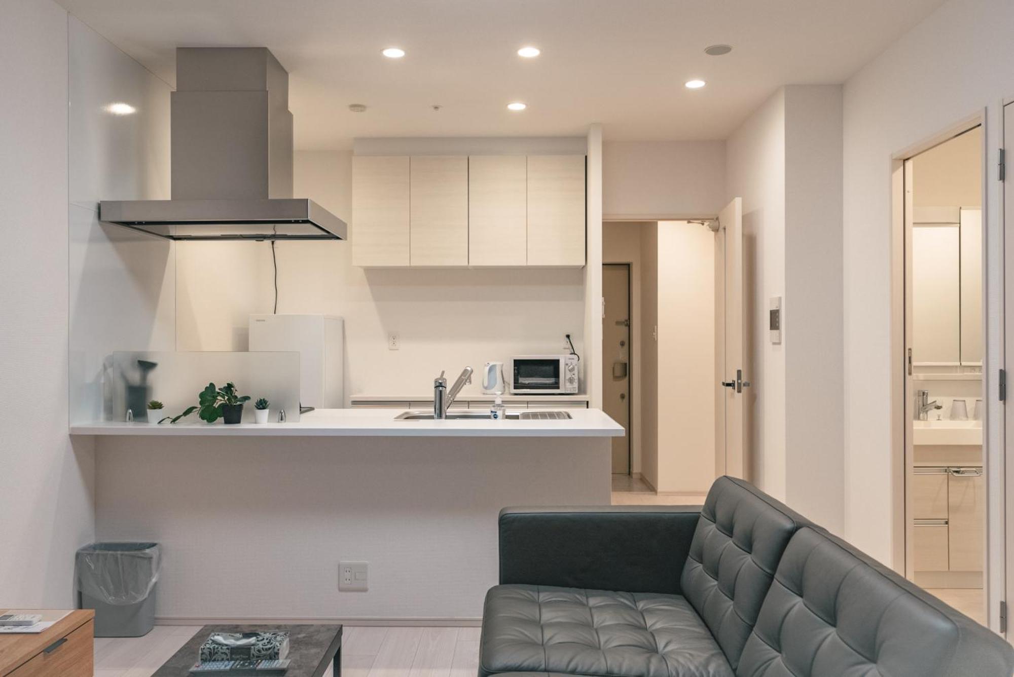 Apartment 谷町君ホテル　難波80 *