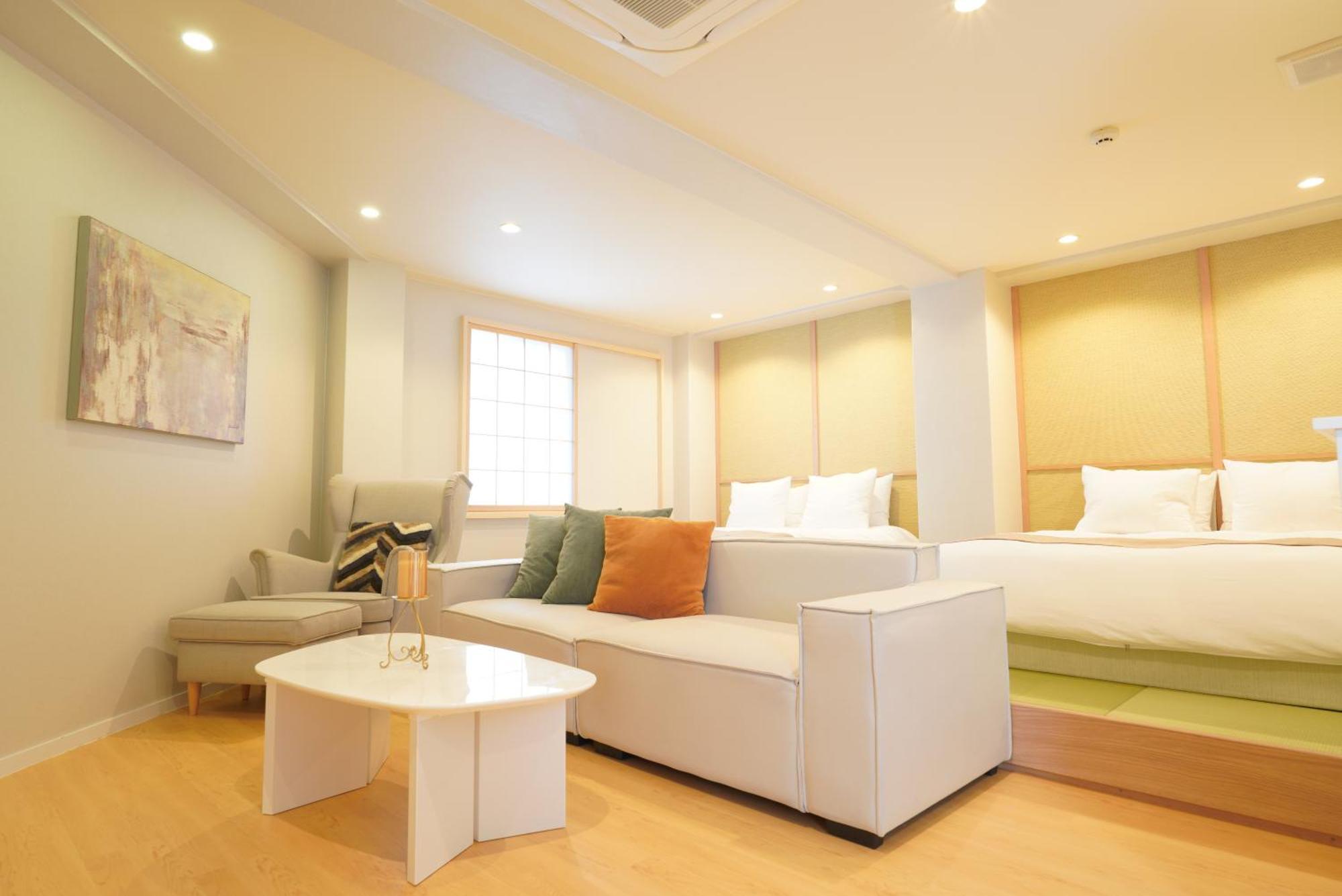 Senlax Inn Osaka