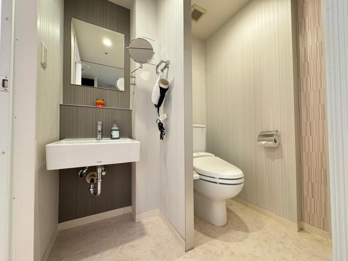 Apartment マルチステイ大阪天満111 Osaka