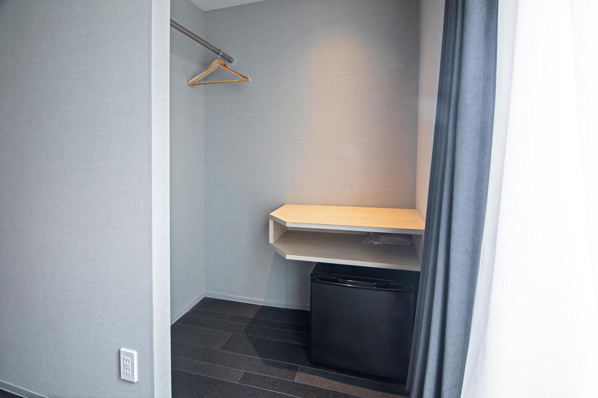 Home新町: Stylish New Near Shinsaibashi Apartment *