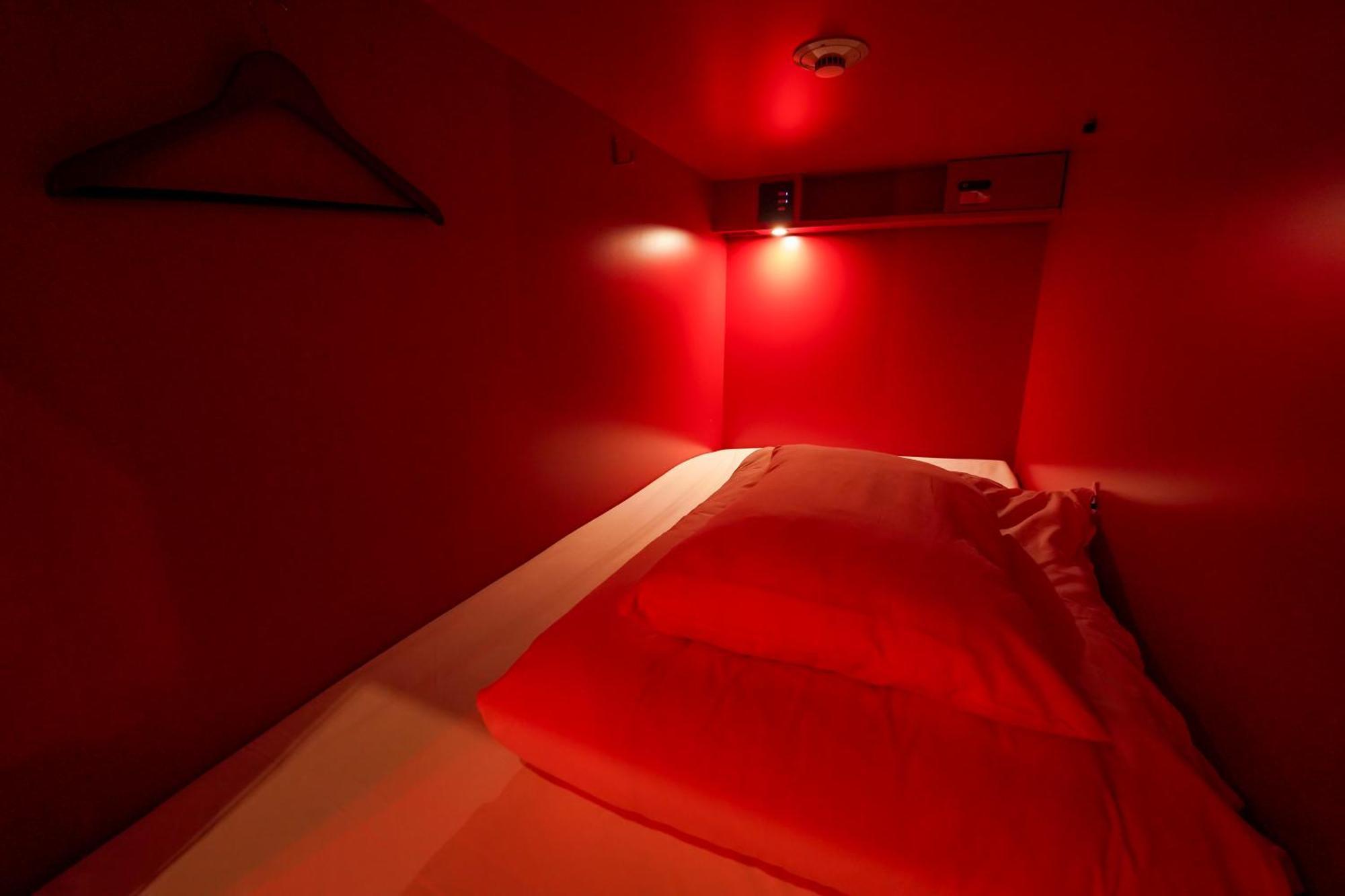 Hostel Esports E-zone 電脳空間 Osaka