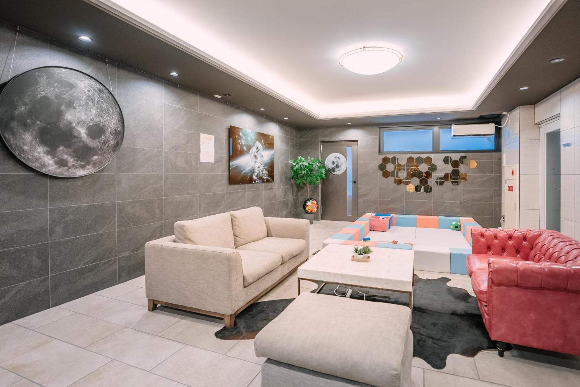 Apartment 谷町君･星hotel･恵美須西 Osaka