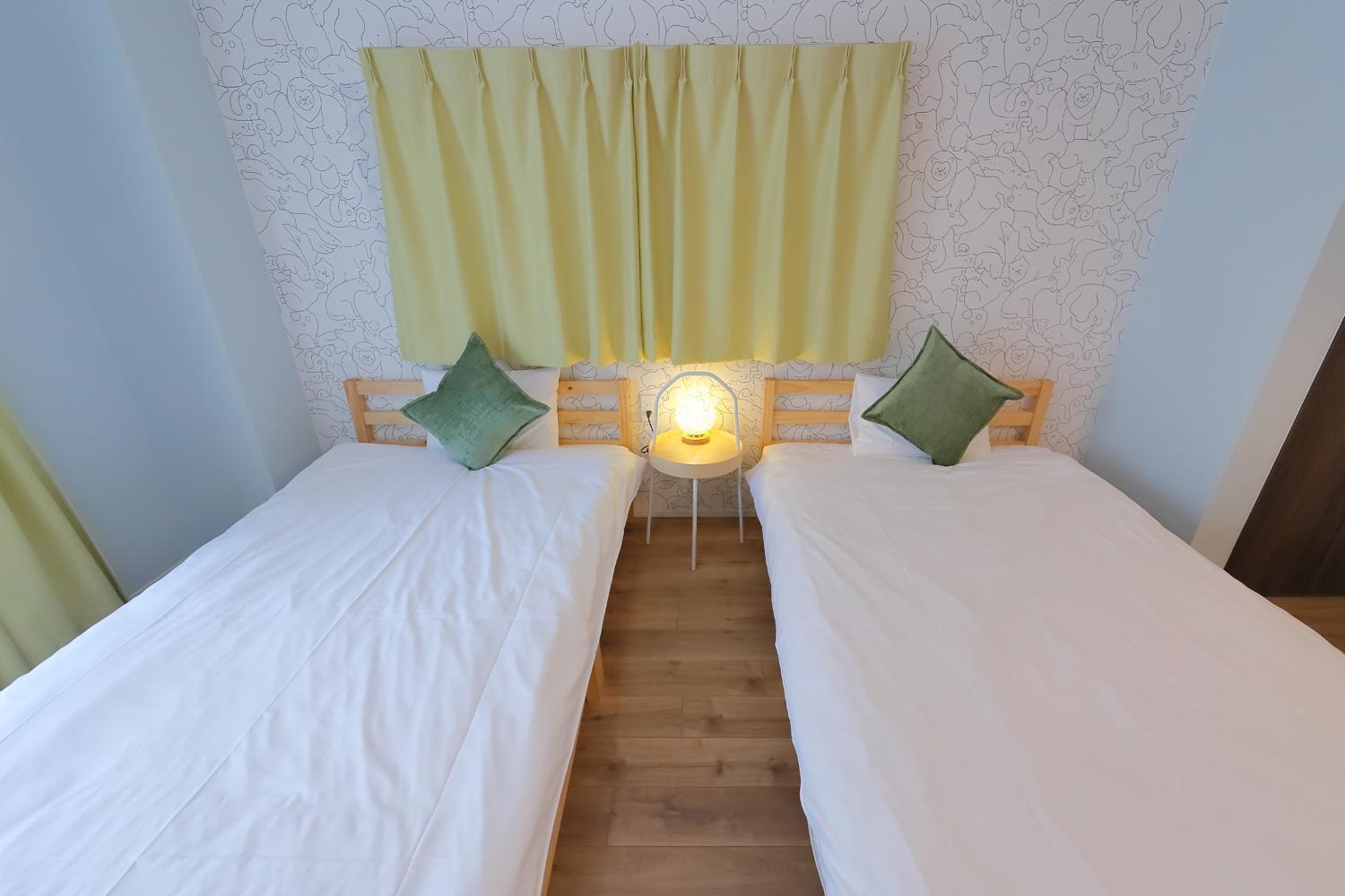 Hotalu Universal Vacation -
