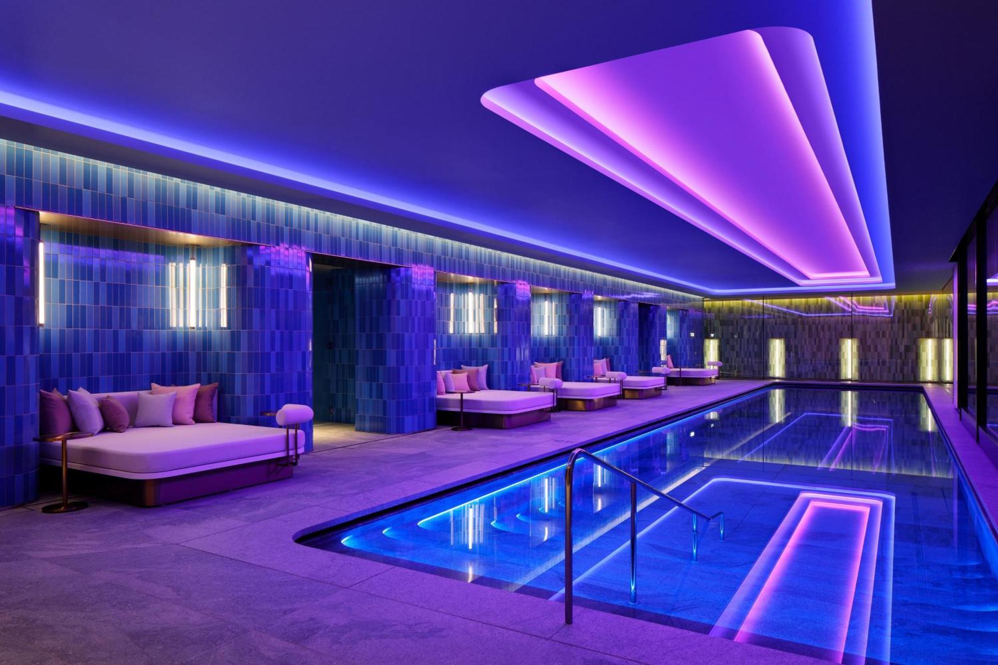 W 5* Osaka