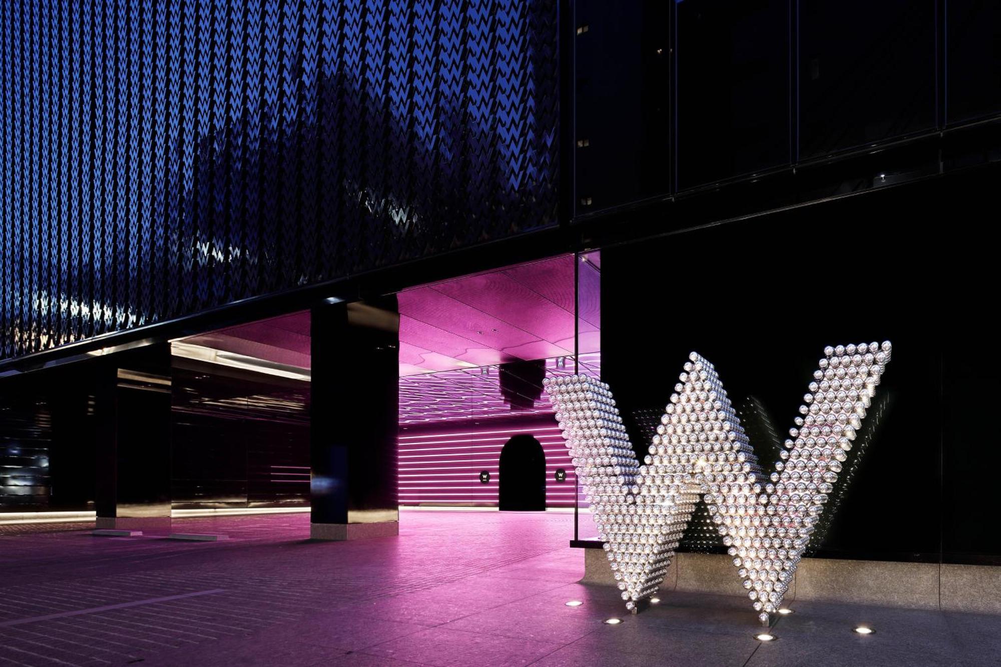 Hotel W 5*