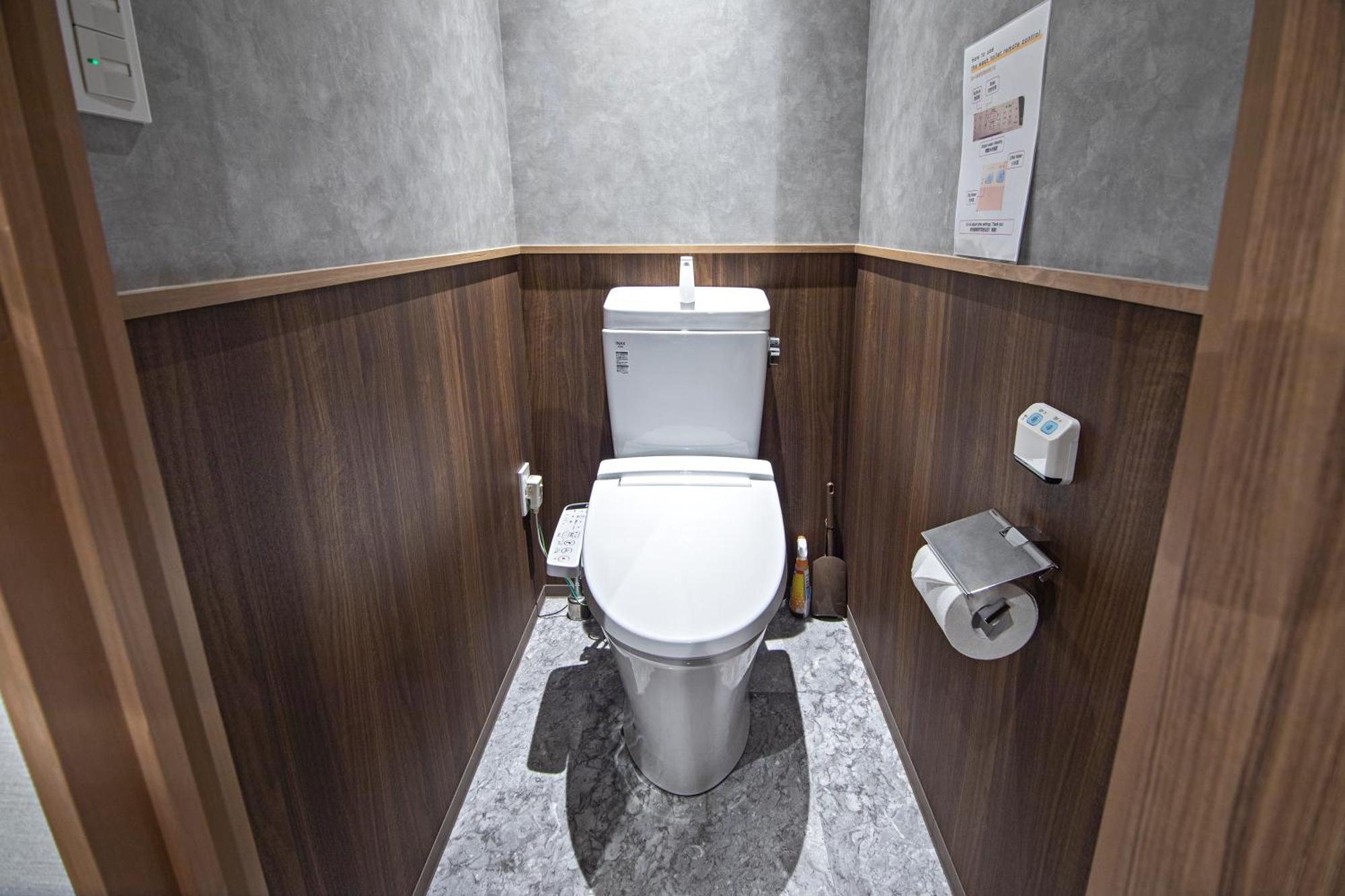 Home新町: Stylish New Near Shinsaibashi Apartment *