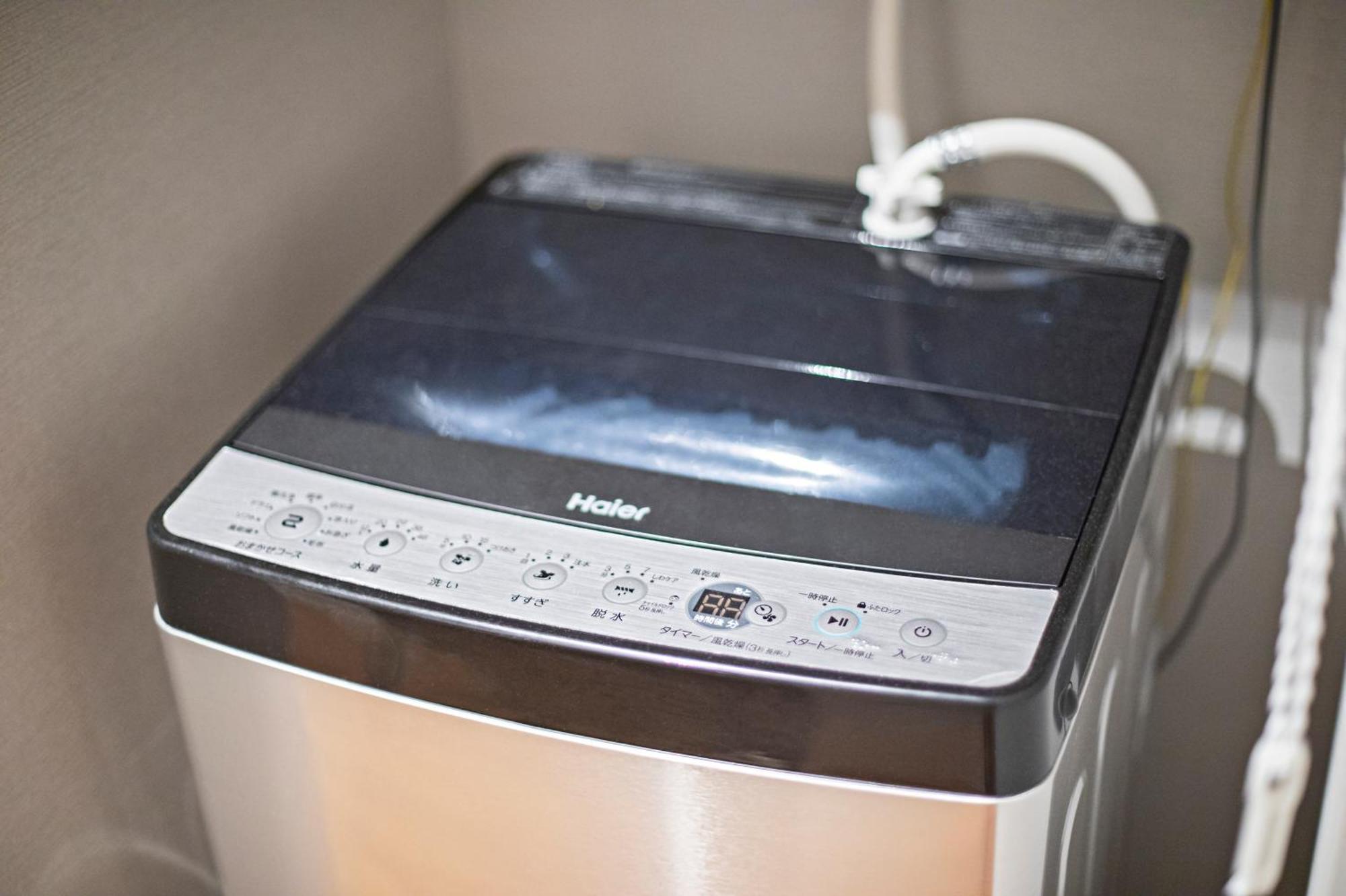 Home新町: Stylish New Near Shinsaibashi Apartment