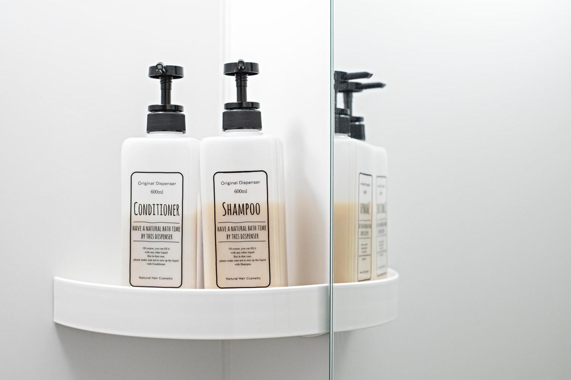 Home新町: Stylish New Near Shinsaibashi Apartment *