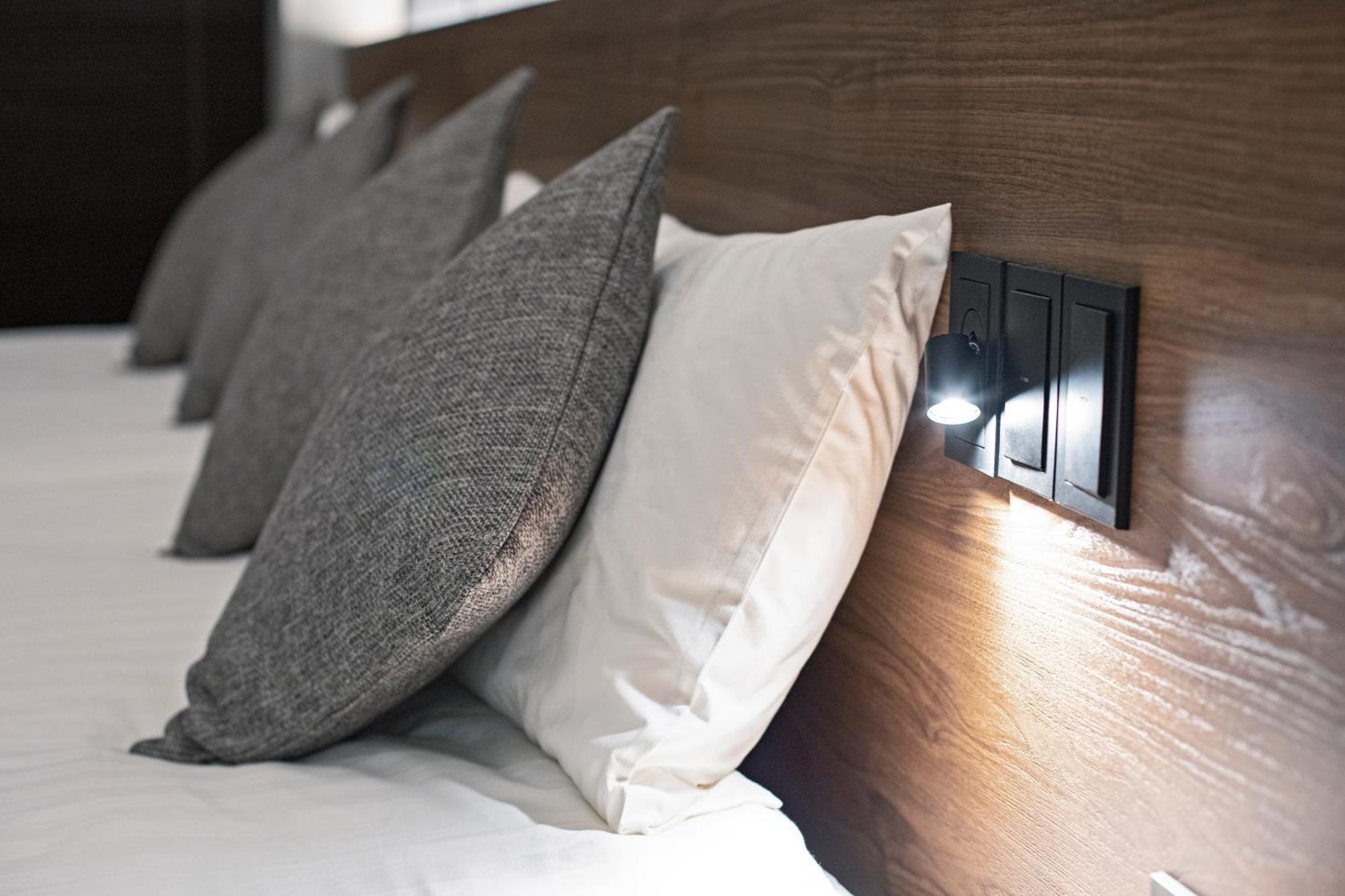 Apartment Home新町: Stylish New Near Shinsaibashi Osaka