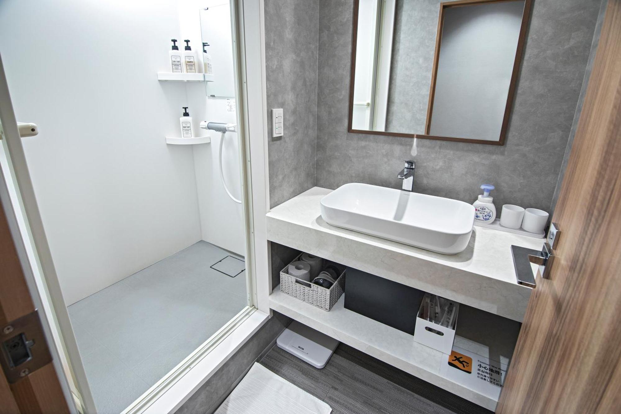 Apartment Home新町: Stylish New Near Shinsaibashi *