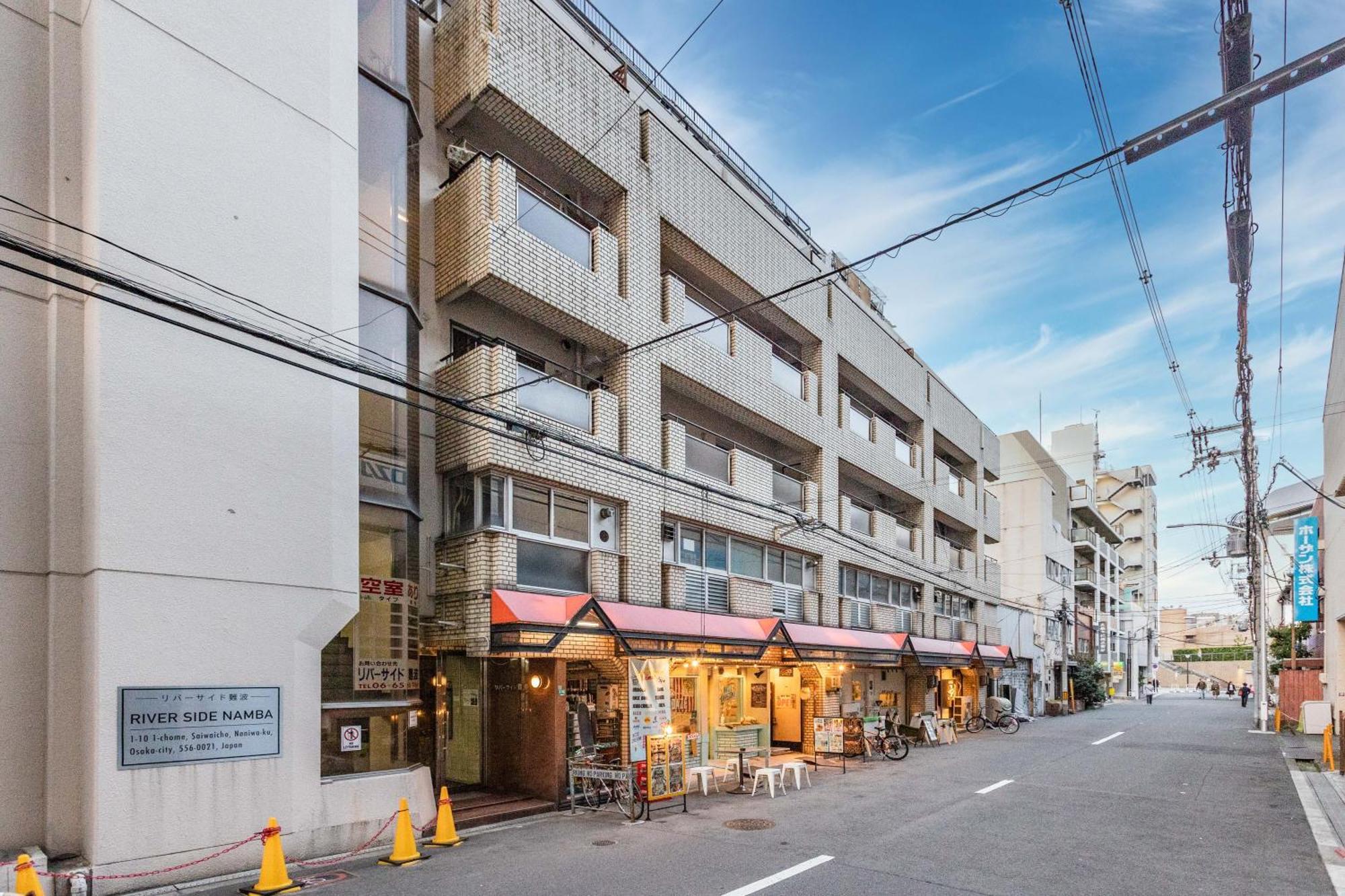 Apartment River Side Namba 202