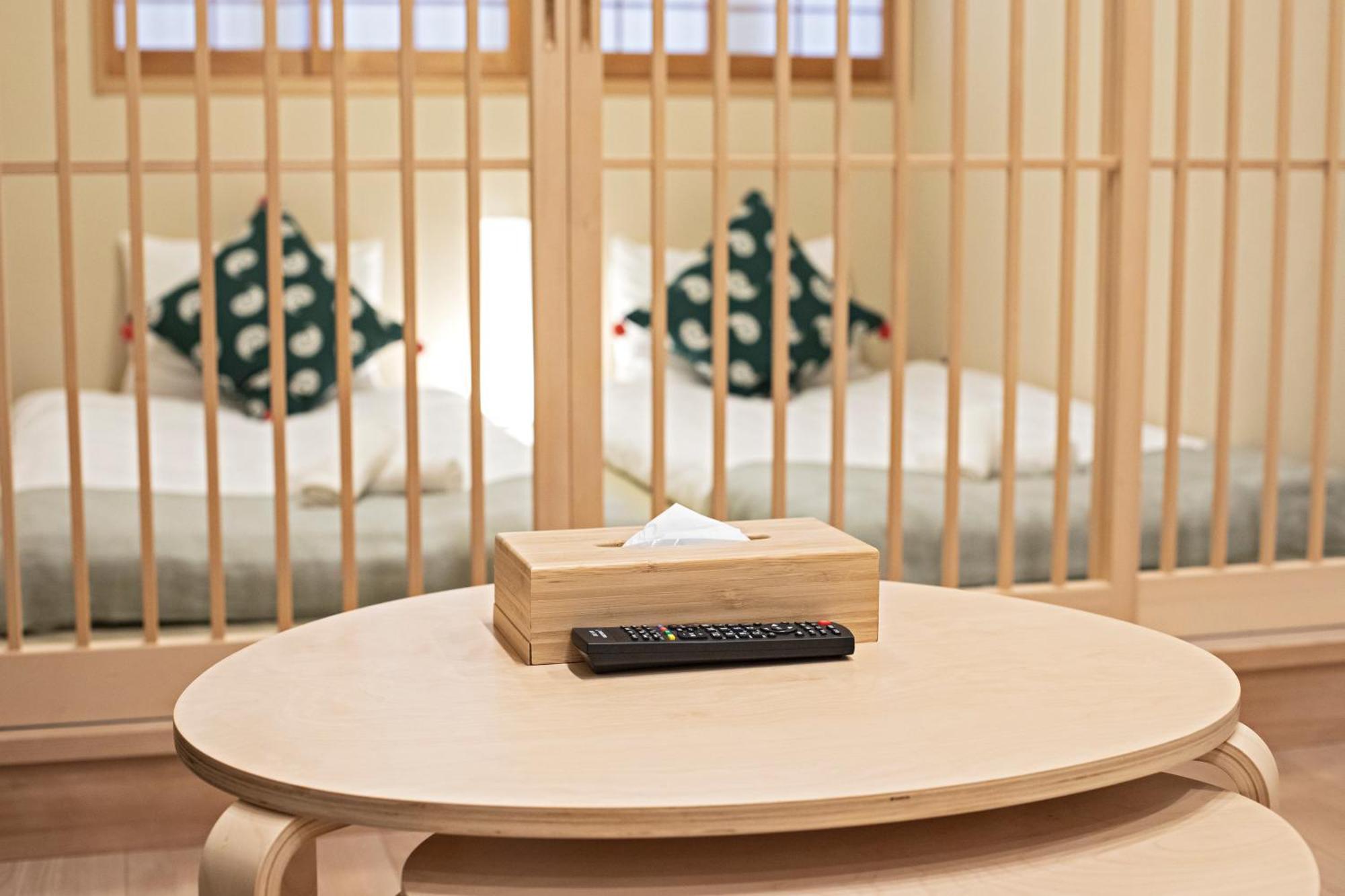 Homestay 拾野の家 202和室 Osaka