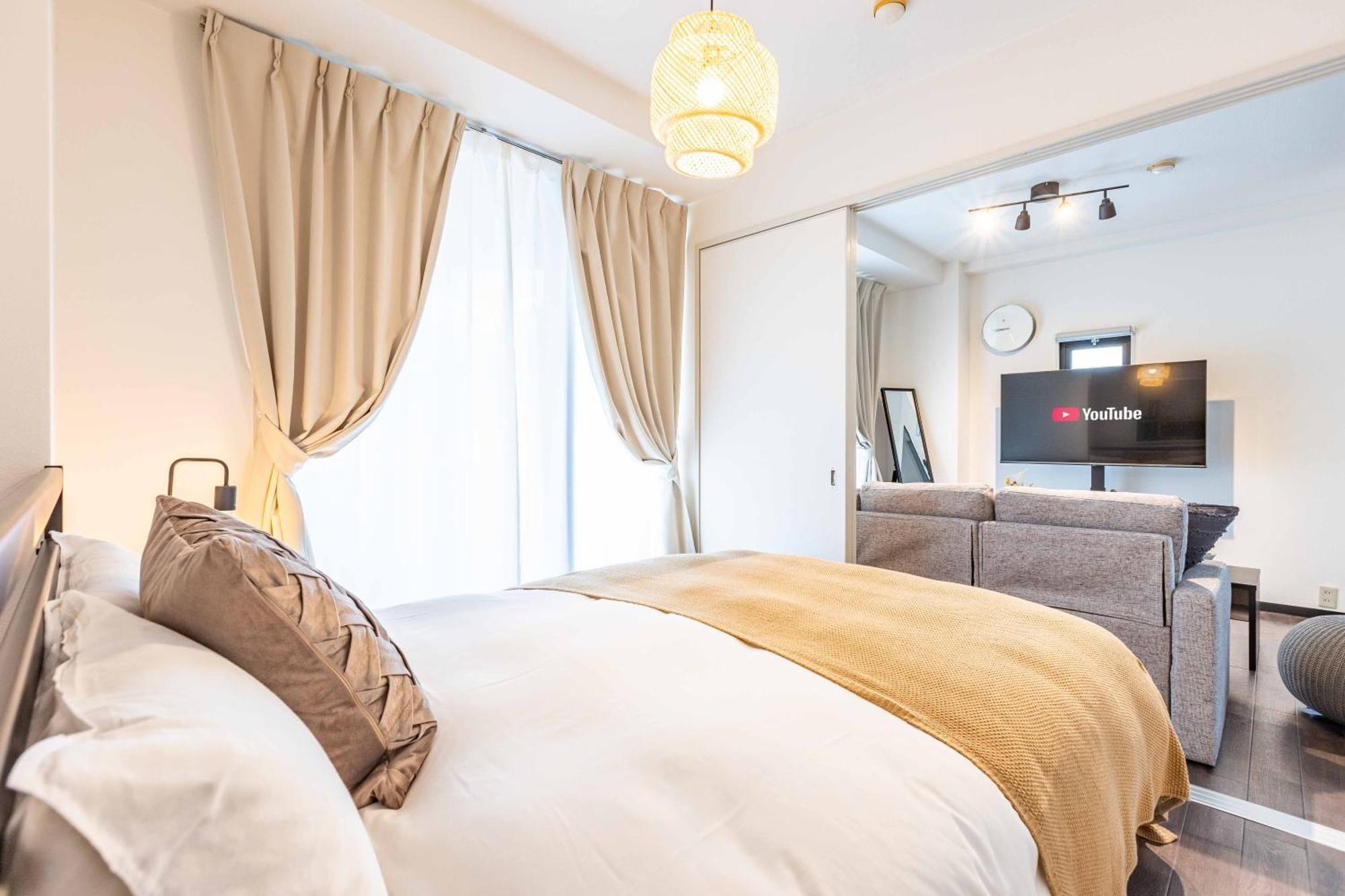 Apartment 1st *