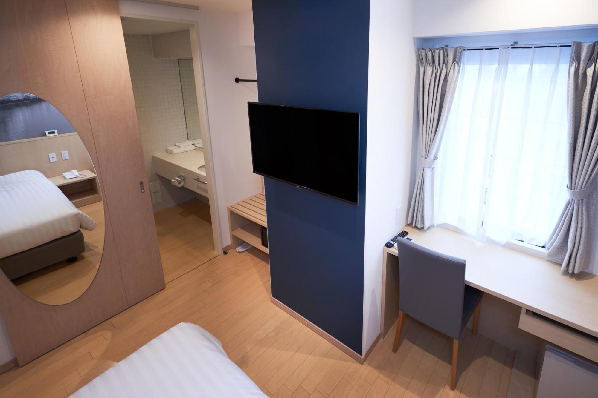 Hotel Travelodge Honmachi 3*