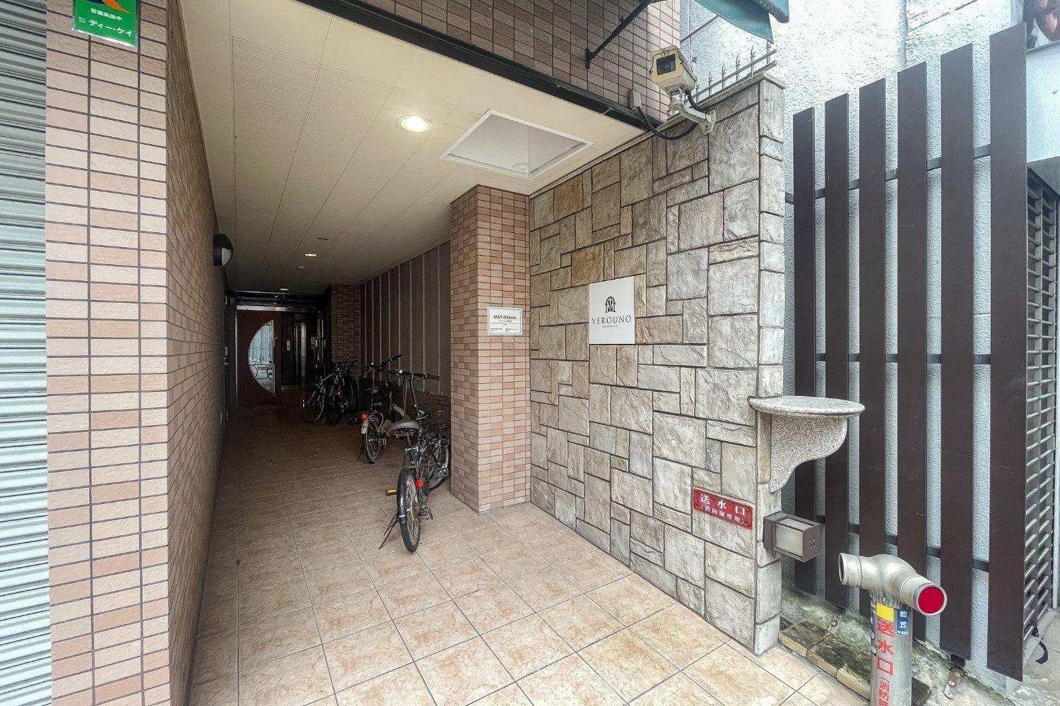 Verono Shinsaibashi East
