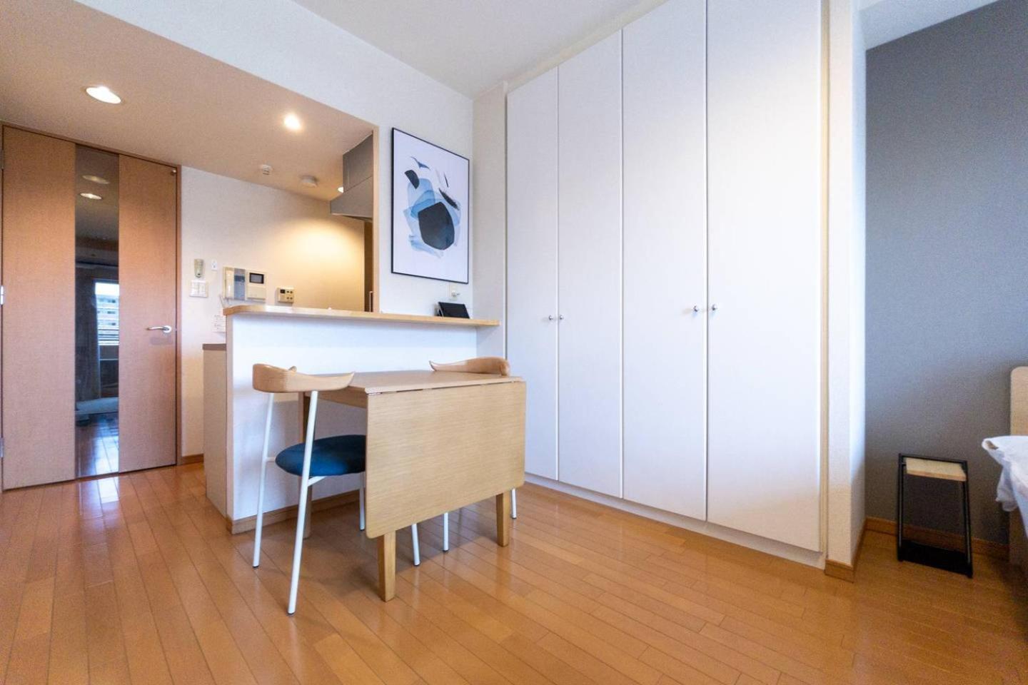 Cityspire Namba West Apartment *