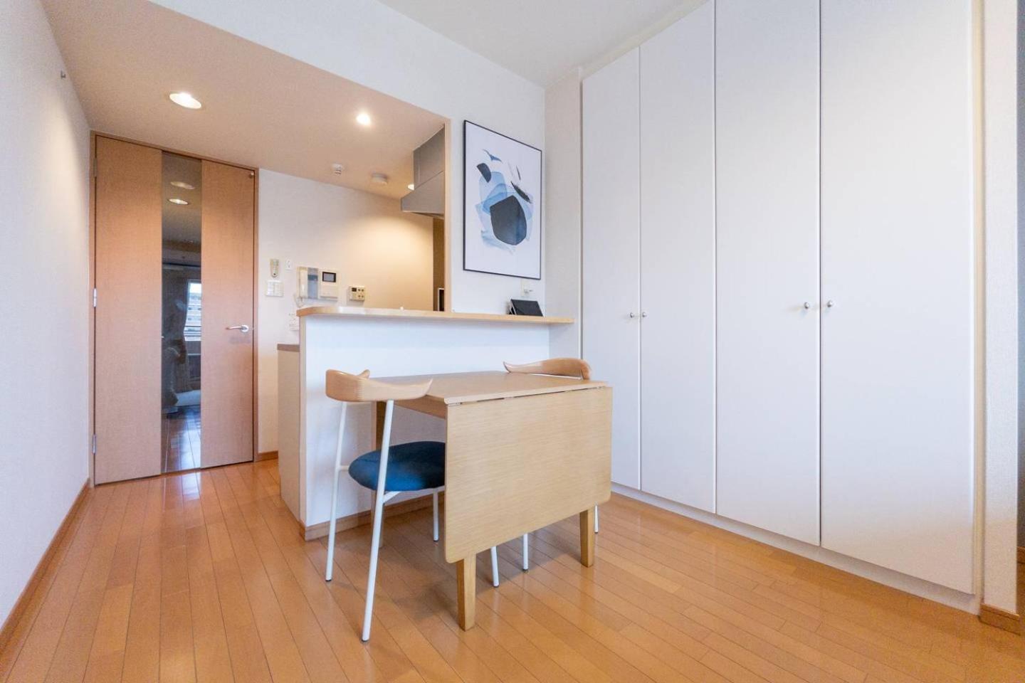 Cityspire Namba West Apartment *