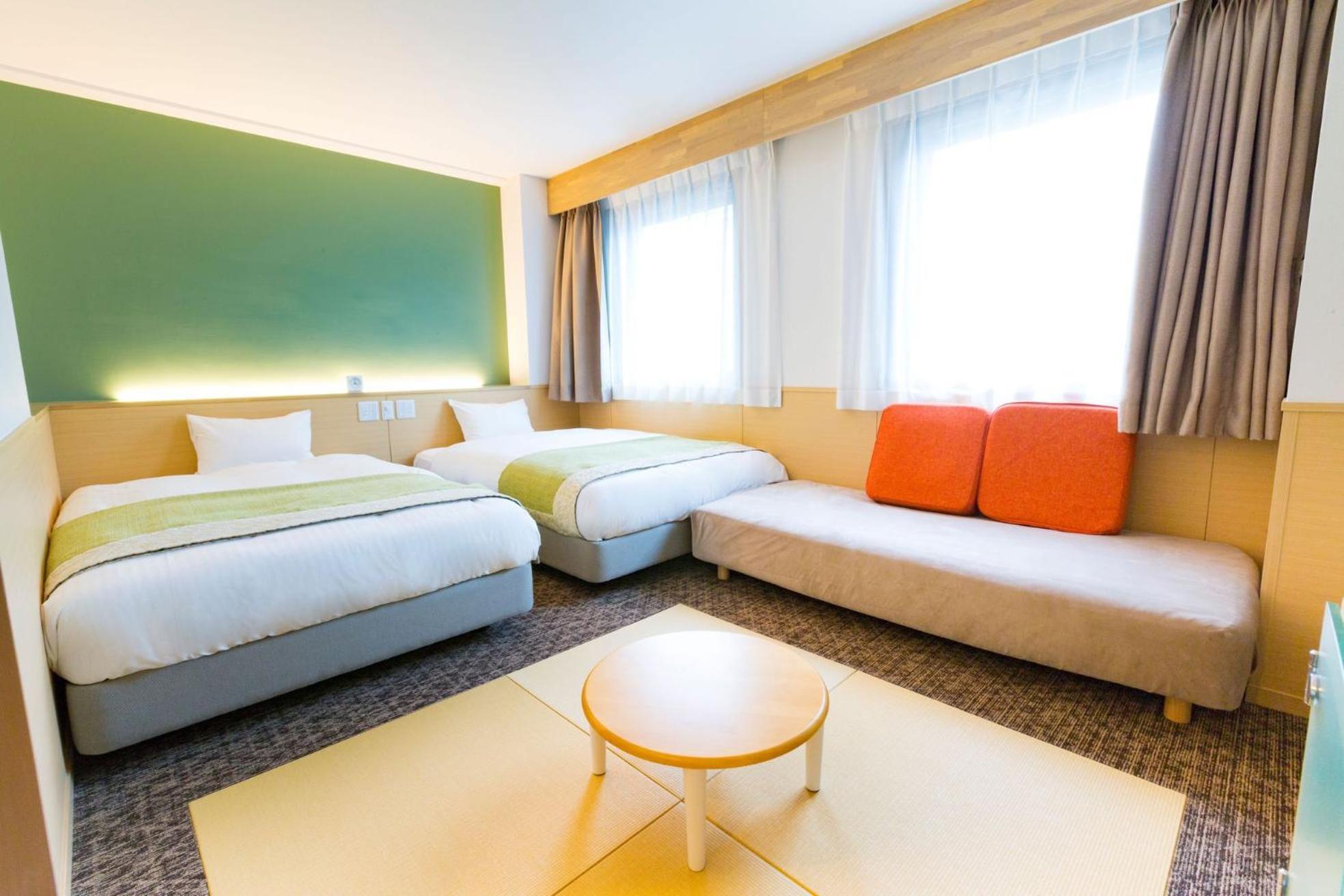 Hotel Shin-osaka Station 4*