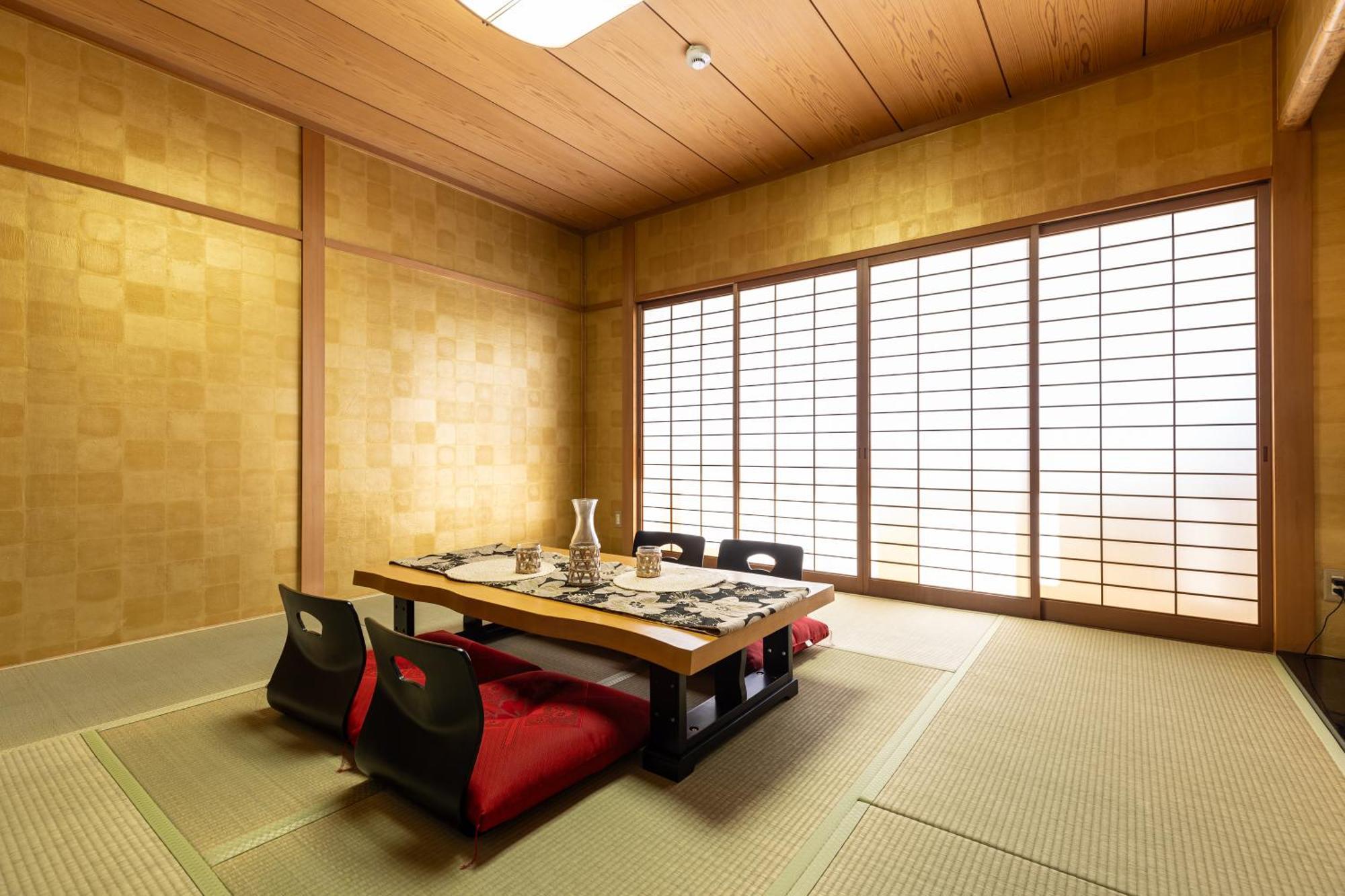 Premier Namba なんば駅徒歩3分 3 Mins Walk From Namba Station 7rooms Billiards Table 2baths 4toilets * Osaka