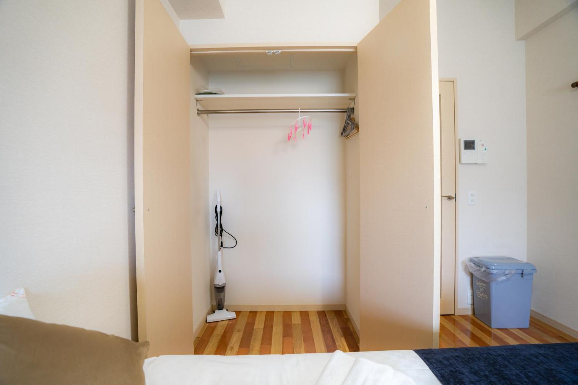 S-presso Namba Parks Street Guest house 3*