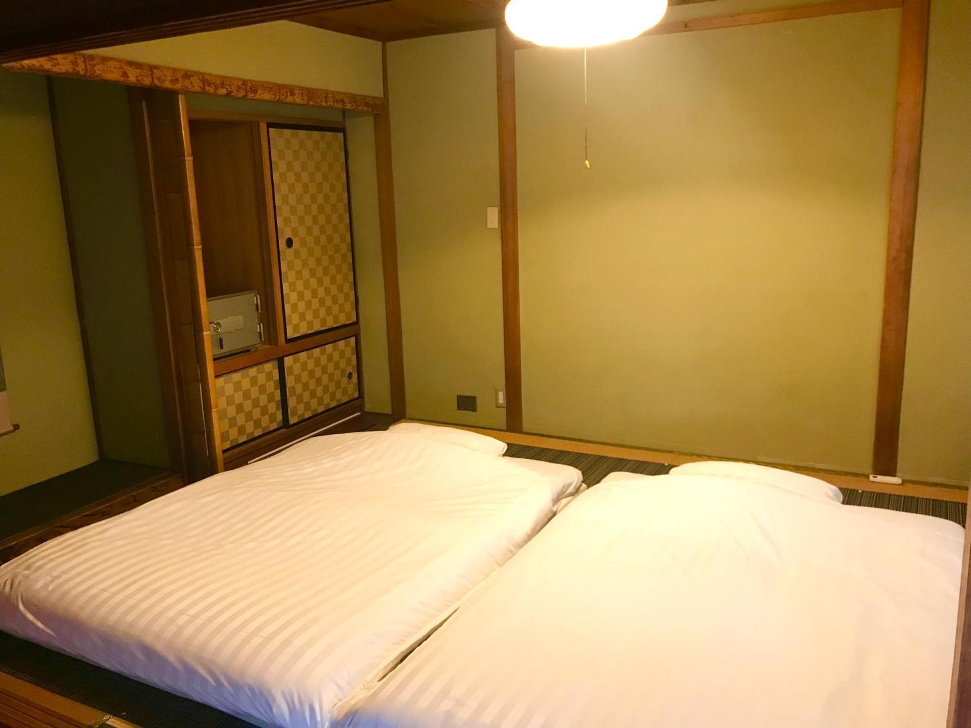 Now Travel Shinosaka Guest house *