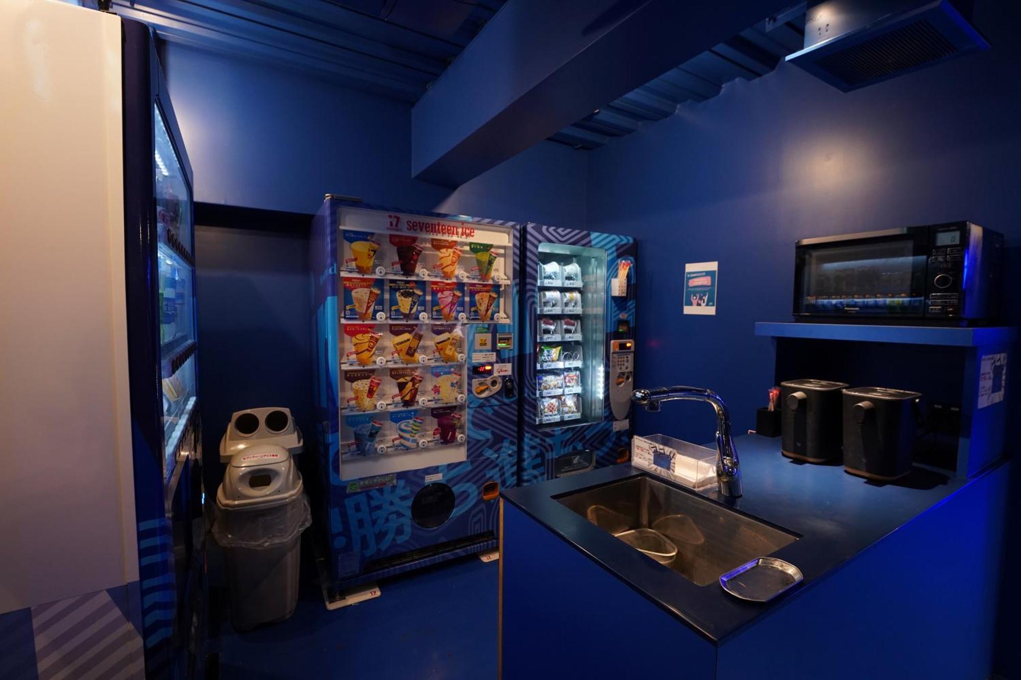 Esports E-zone 電脳空間 Hostel