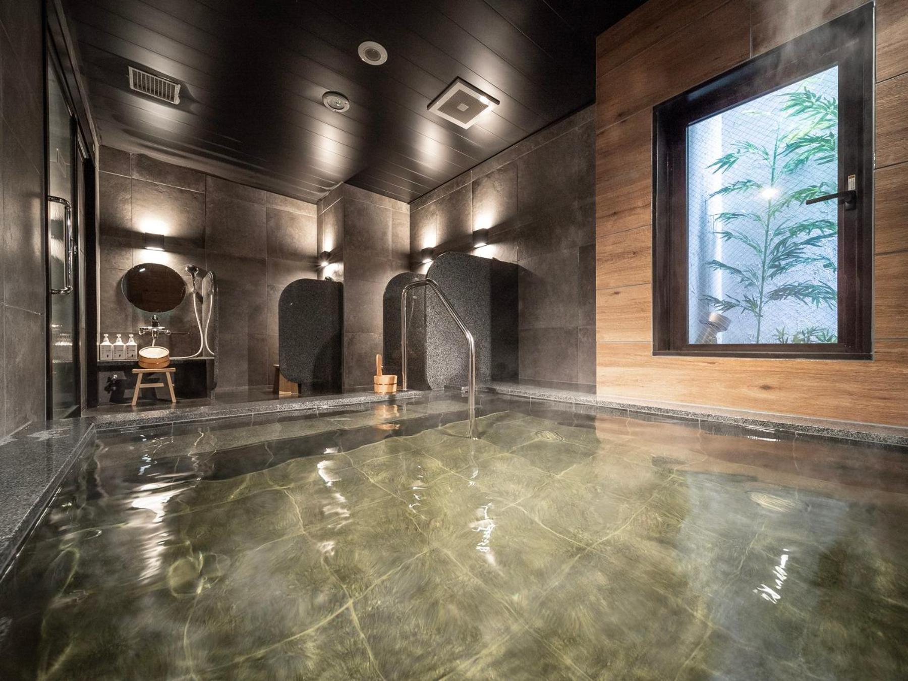 Super Premier Namba Shinsaibashi Natural Hot Spring 3* Osaka