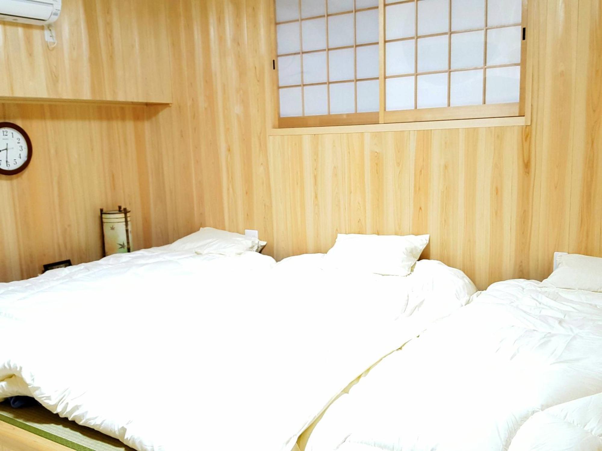 Izawa Osaka: Cozy Group Near Universal Japan Apartment