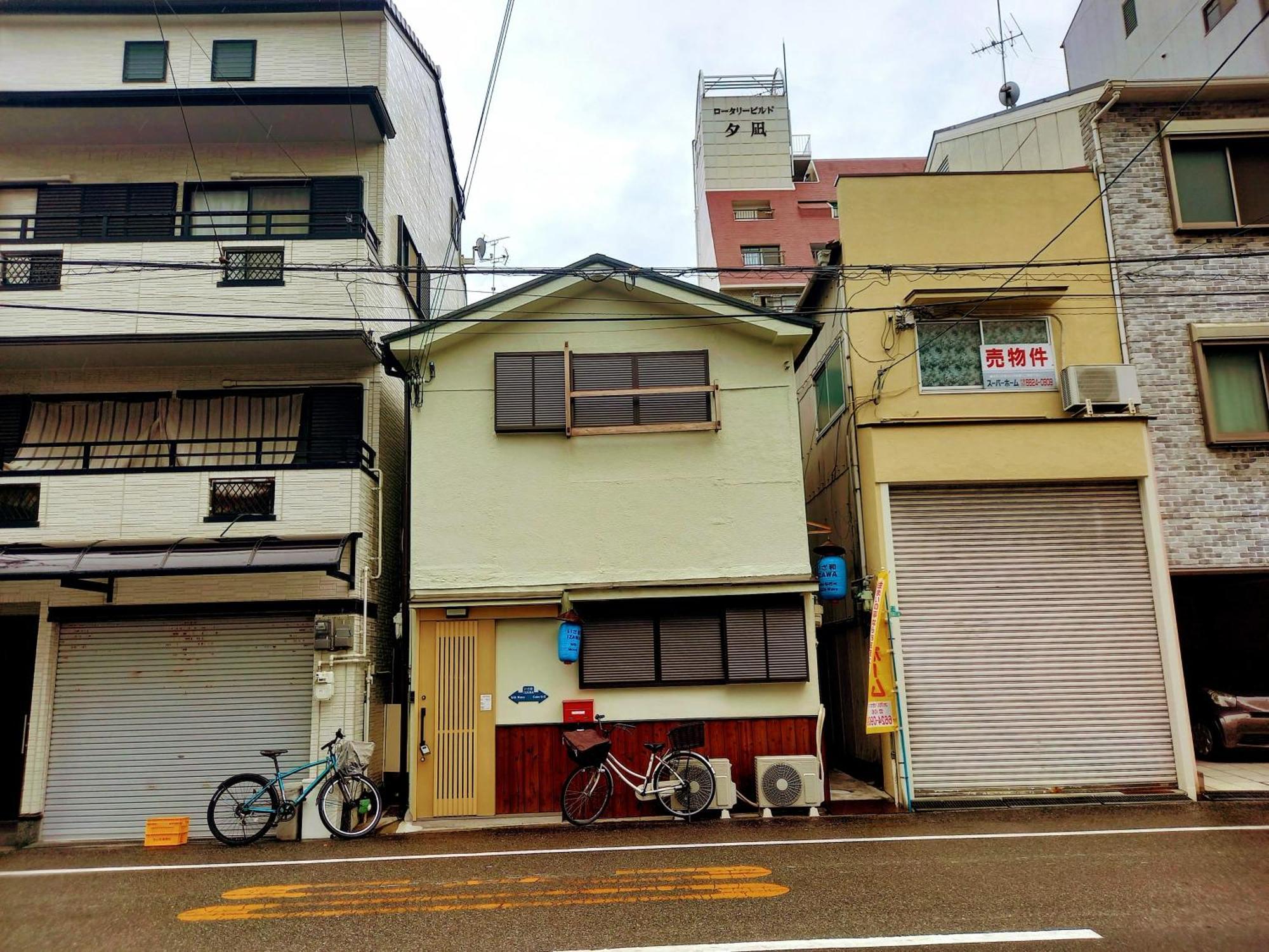 Apartment Izawa Osaka: Cozy Group Near Universal Japan *