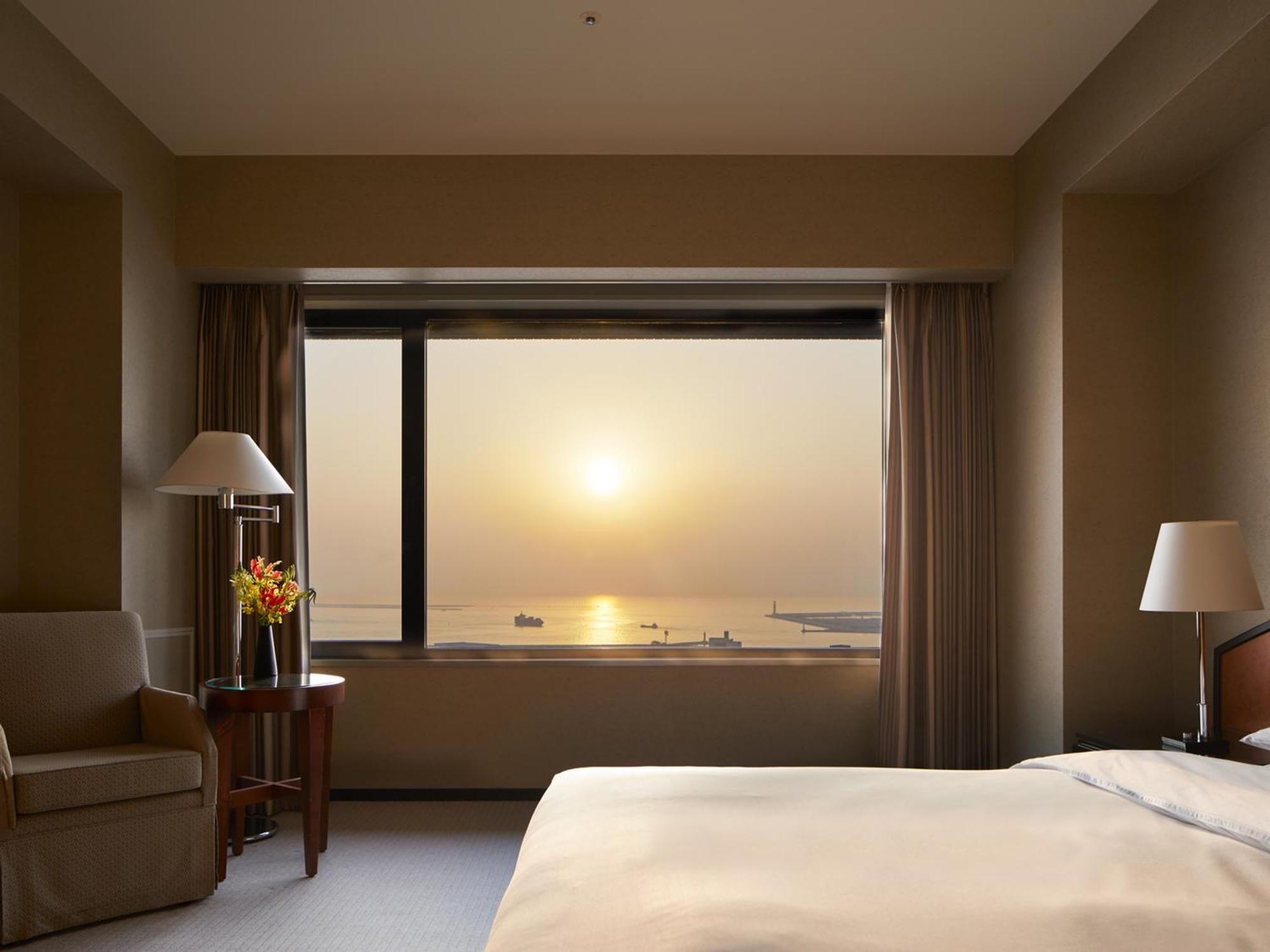 Grand Bay Hotel