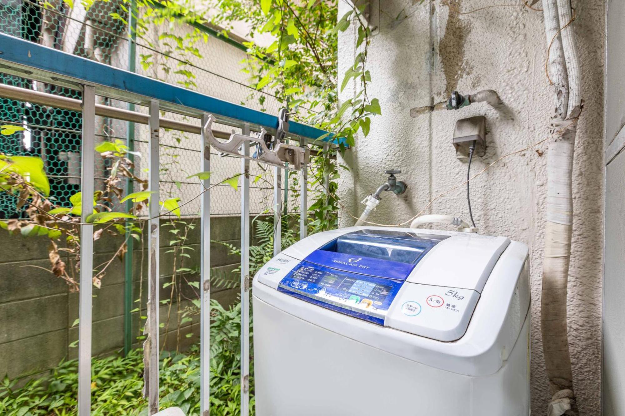 エステラス大阪ウエスト102 Apartment