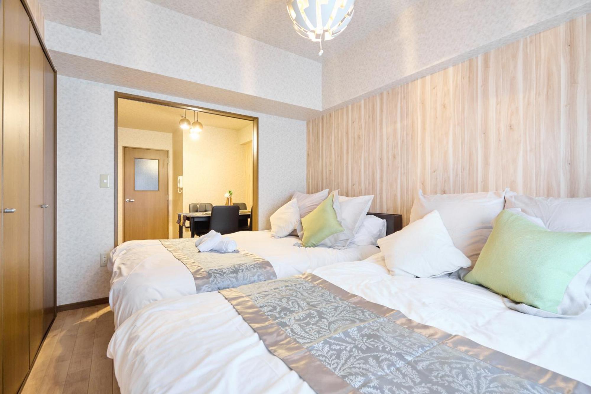 Apartment Groundcourt Namba: For Large Groups *