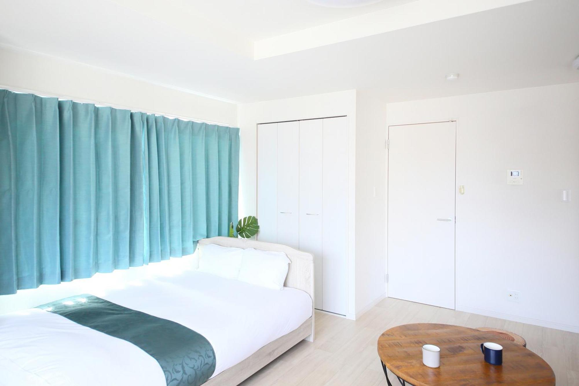 大阪ハウス701 Near Namba And Kuromon Market And Den Den Town & Direct To Kix Apartment *