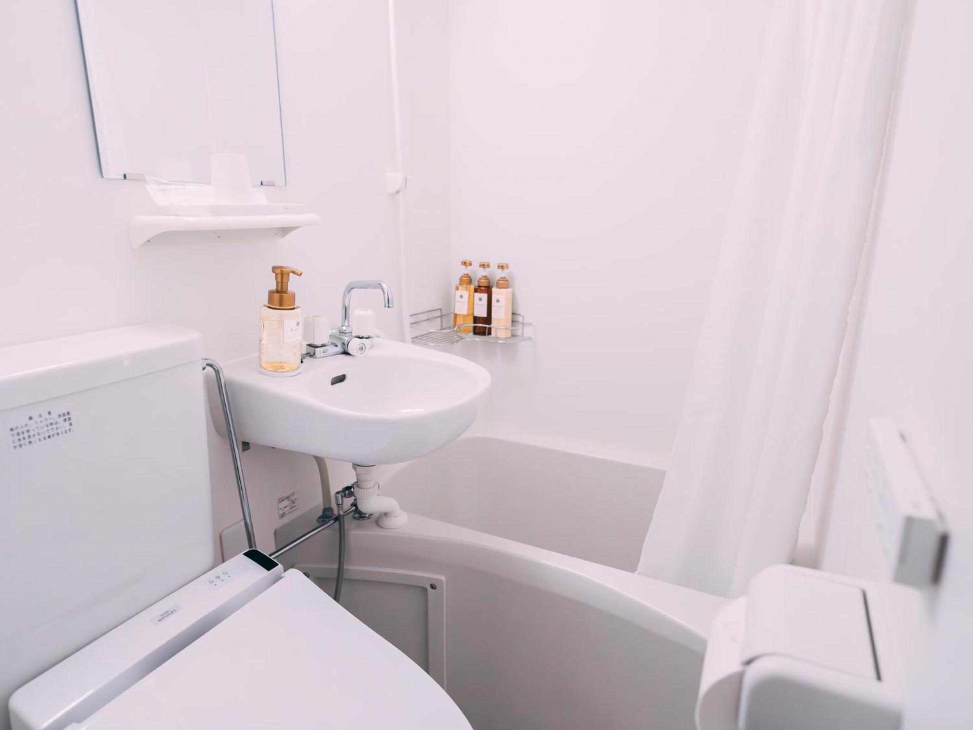 R Hotel-the Atelier Shinsaibashi East Hotel Osaka