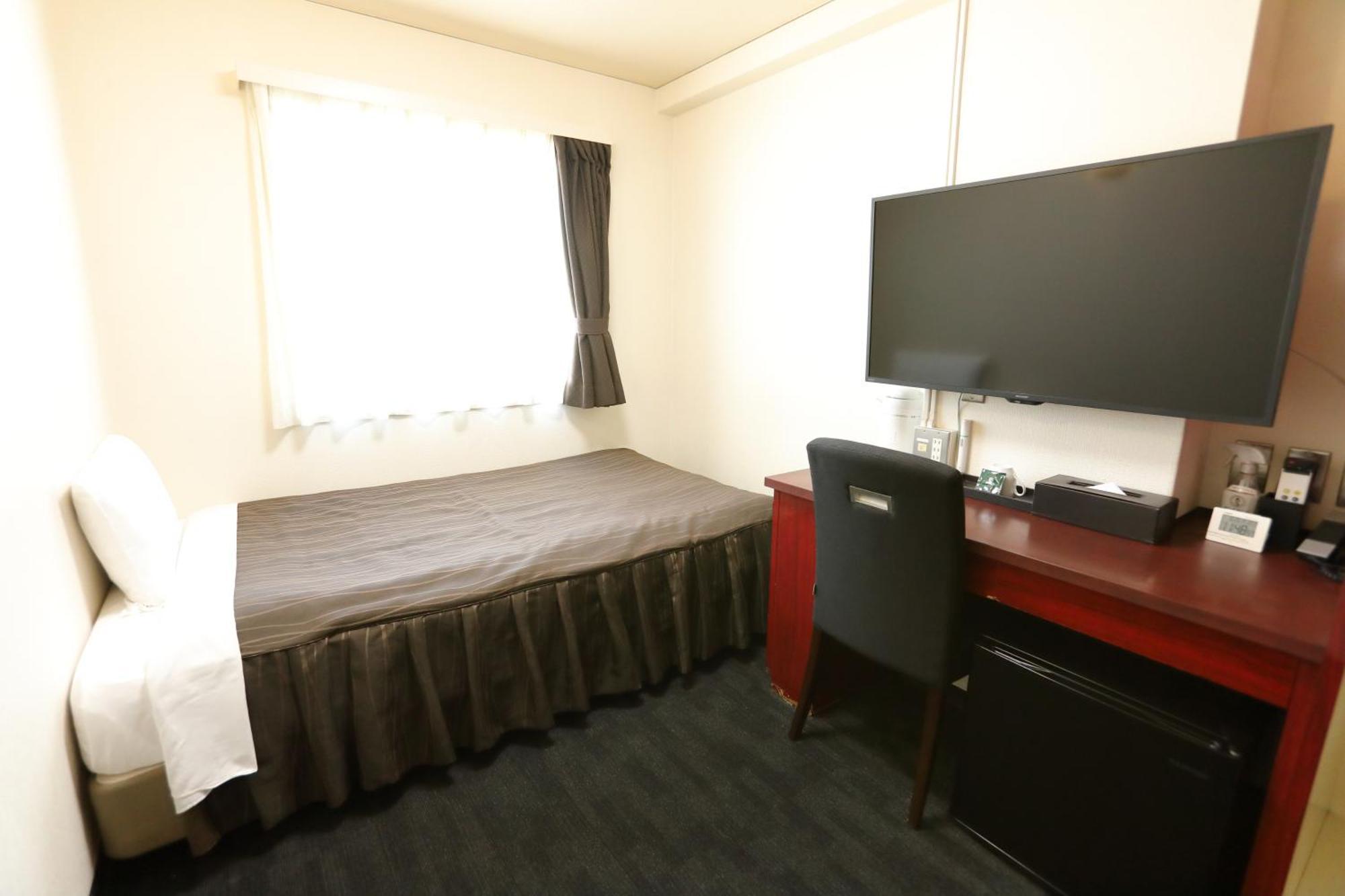 Osaka Corona Hotel