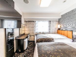 Apa & Midosuji Hommachi Eki Tower 3*