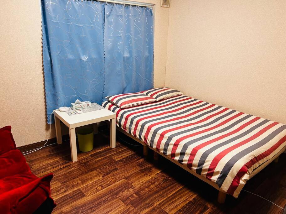 Apartment 花跡民宿三号情侣房，家庭房，独享空间 ! 4分钟到难波，日本桥，心斋桥！