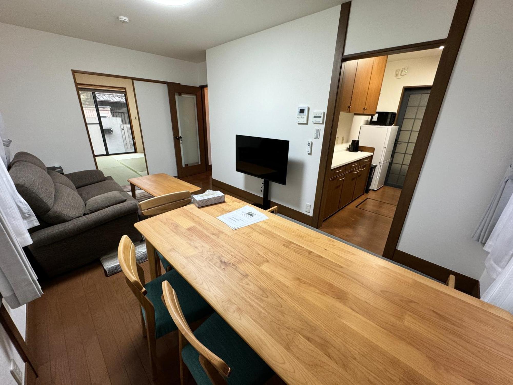Apartment Exsaison 桃谷 *