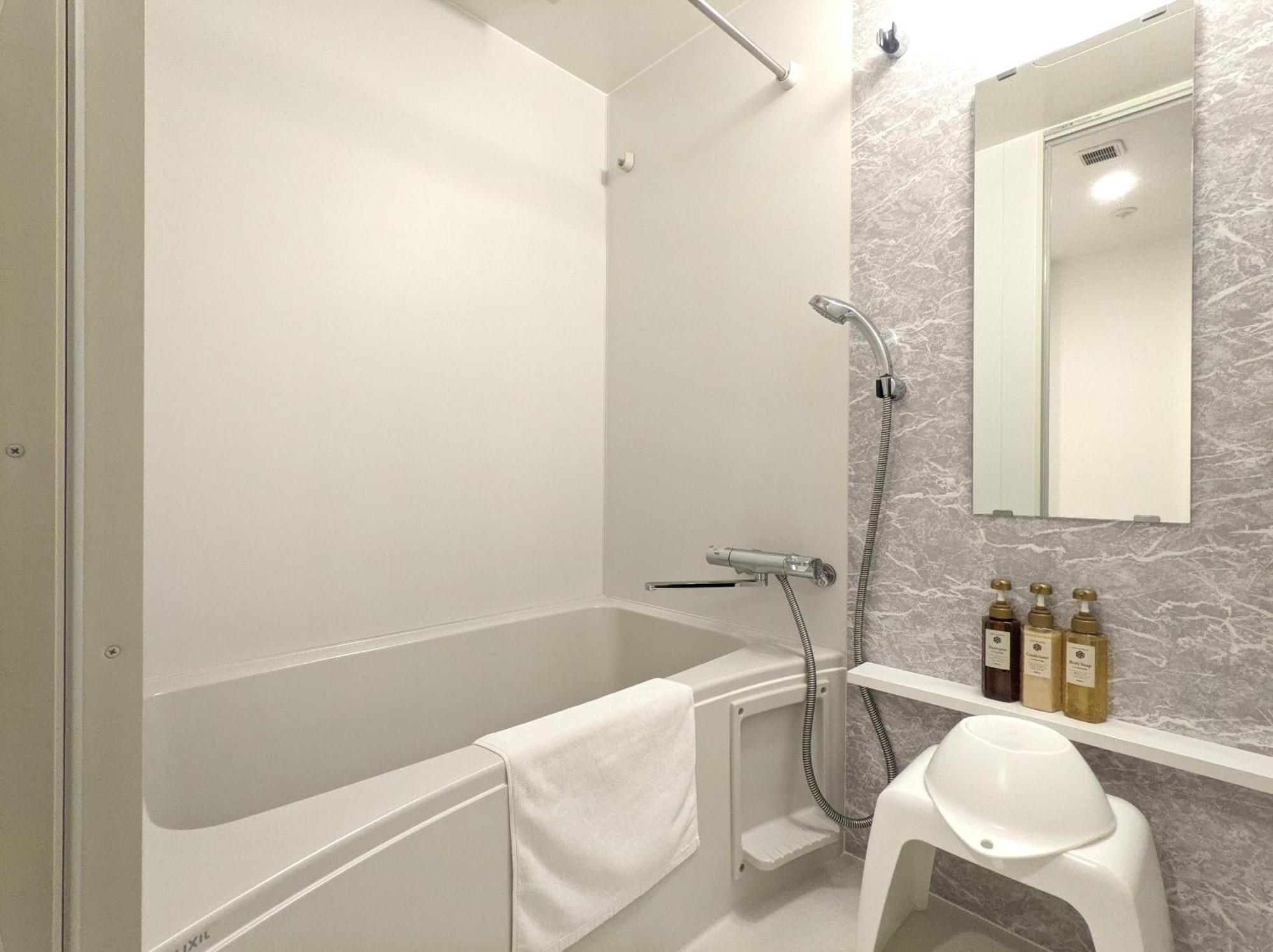 Eslead Tsuruhashi Hotel 3*