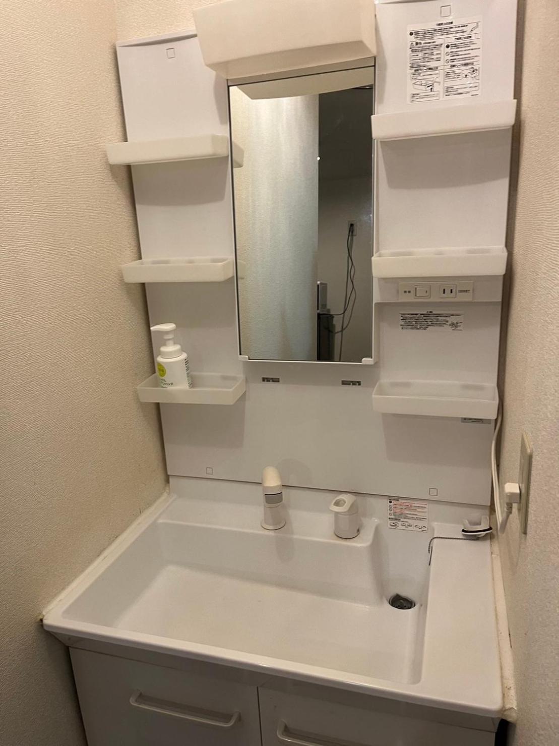 Apartment Spacious Close To Shinsaibashi, *