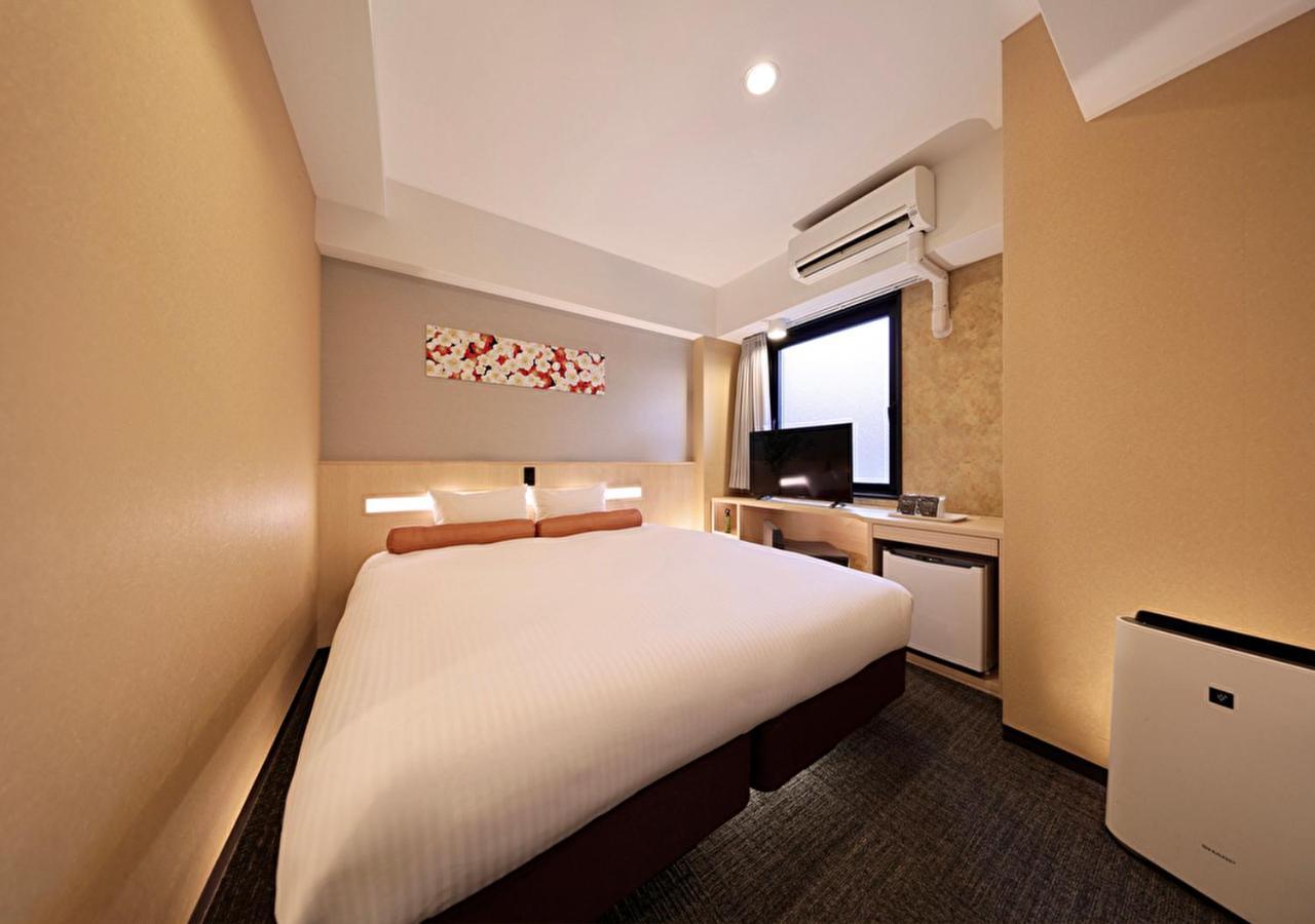 Shinsaibashi-higashi Crystal Hotel