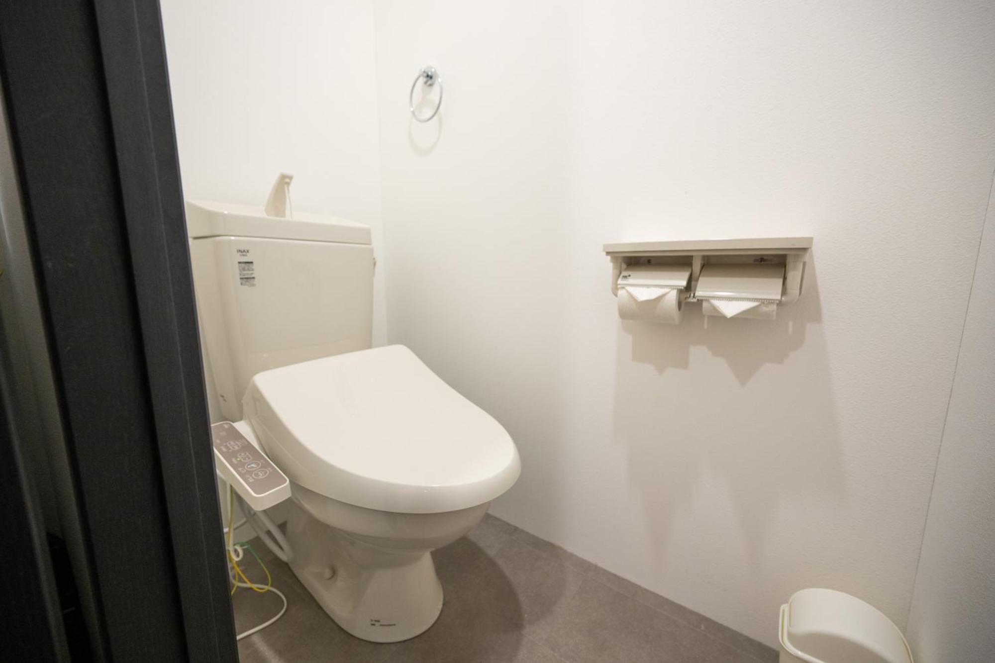 Official Trhouses 15 Minutes To Shinsaibashi, Kuromon Market And Namba Apartment Osaka