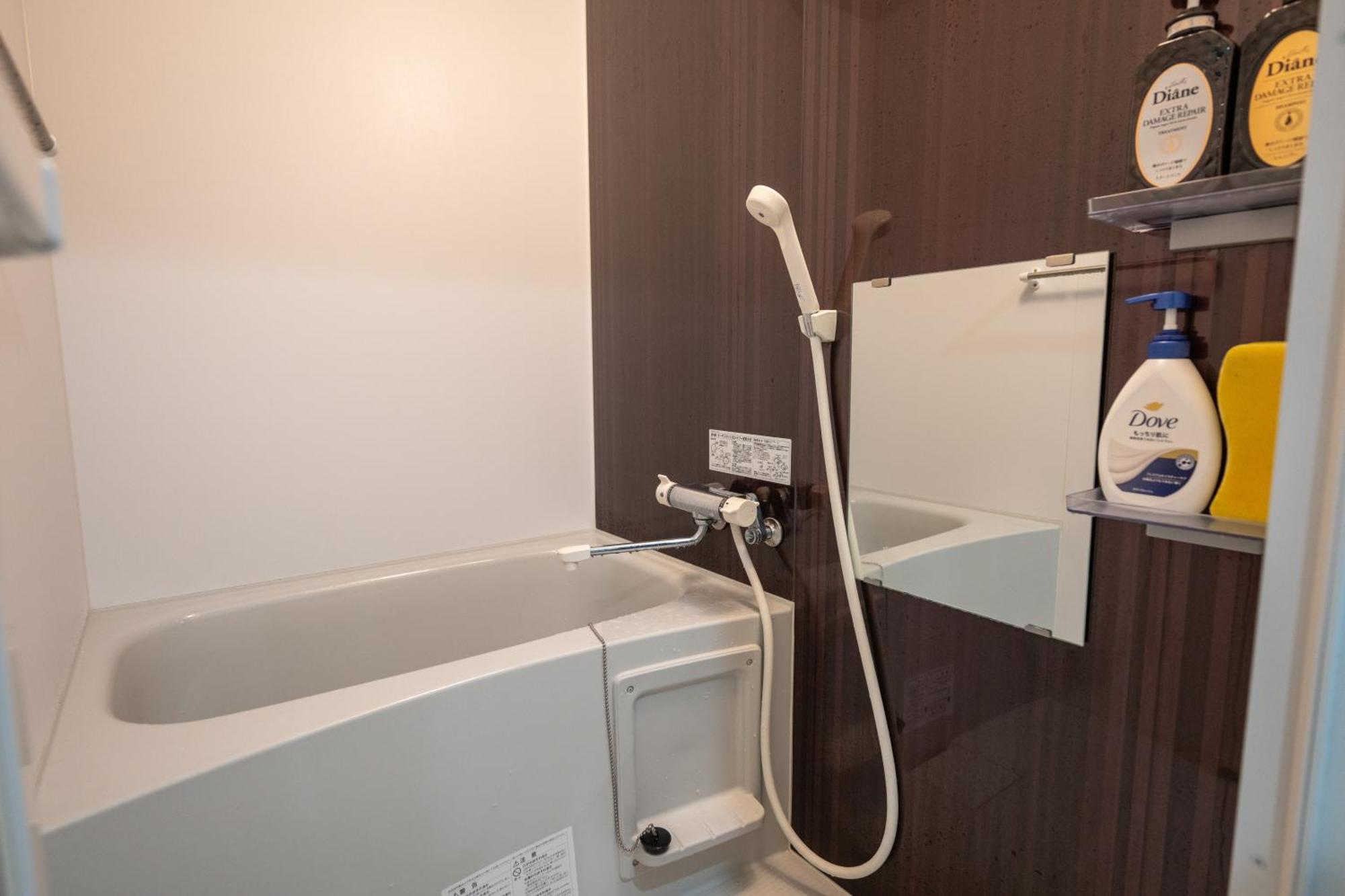 Apartment Official Trhouses 15 Minutes To Shinsaibashi, Kuromon Market And Namba