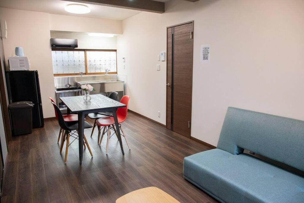 Apartment 西九条徒歩3分 Usjまで15分 フルリノベーション アクセス抜群 Osaka
