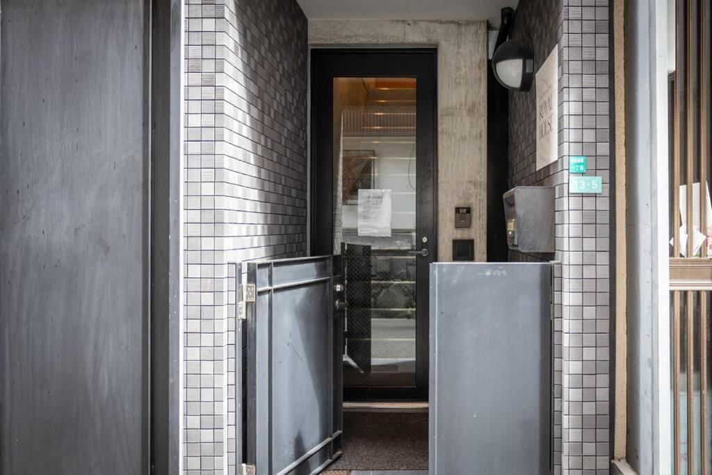Holiday home Tsutenkaku Royal House - Self Check-in Only Osaka
