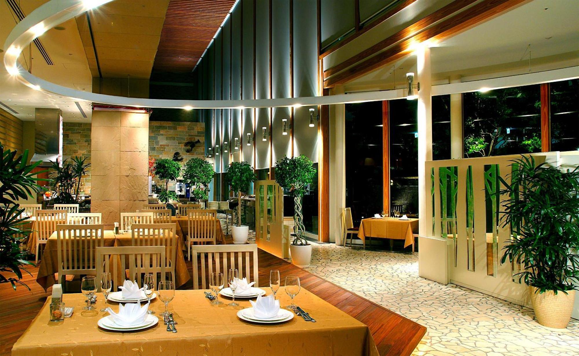 Plaza Osaka