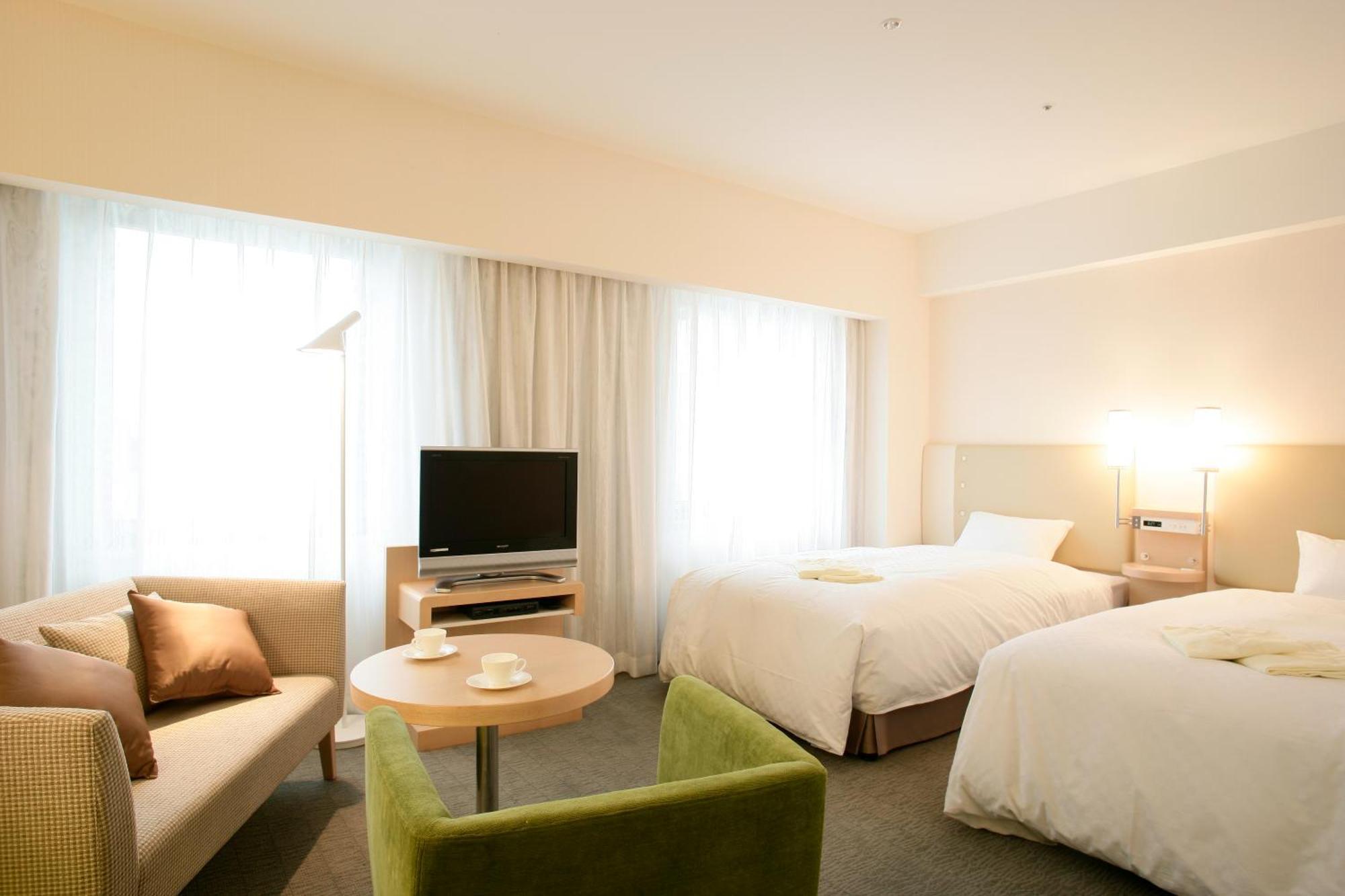 Hotel Plaza 4*