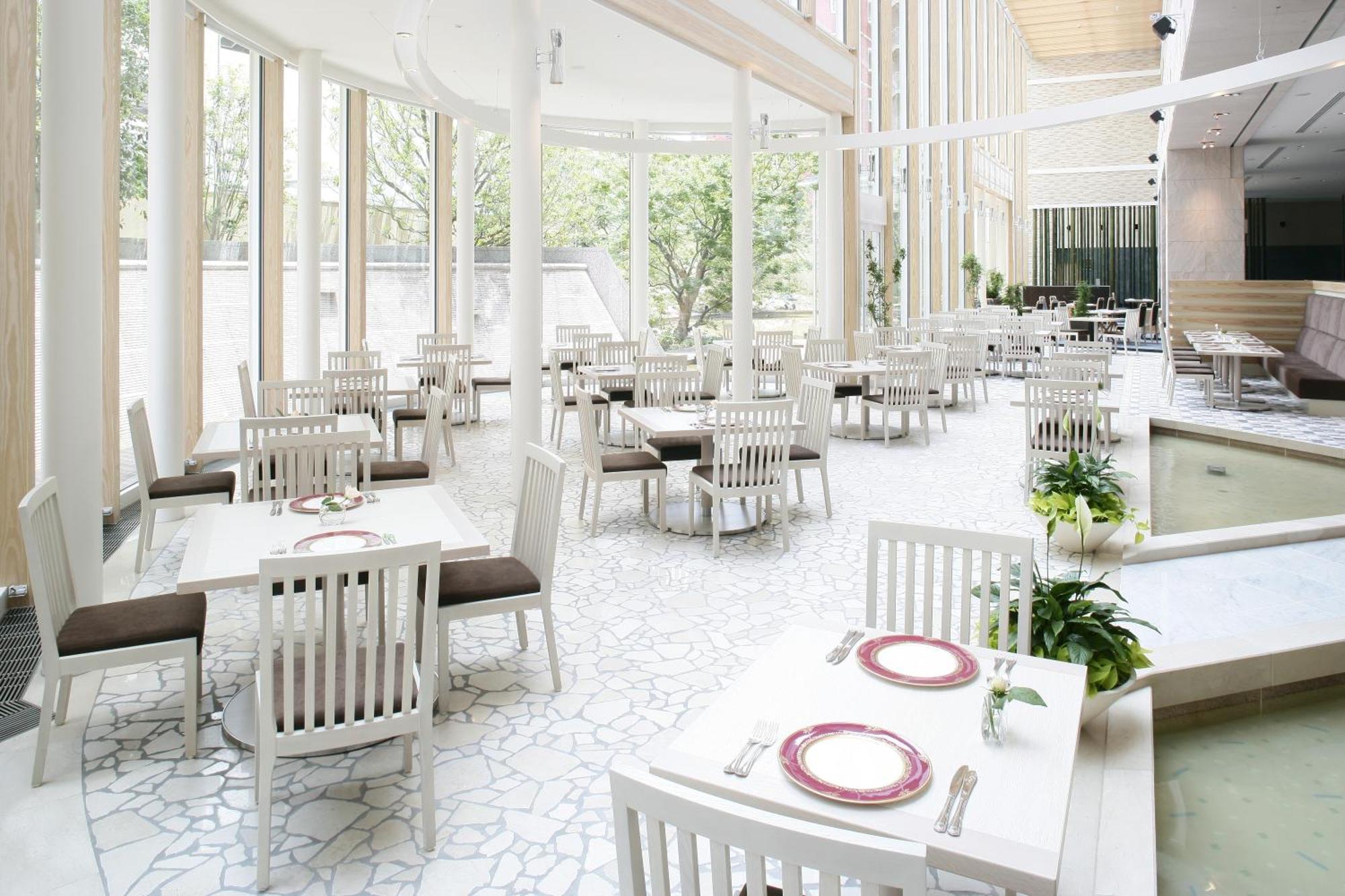 Hotel Plaza Osaka