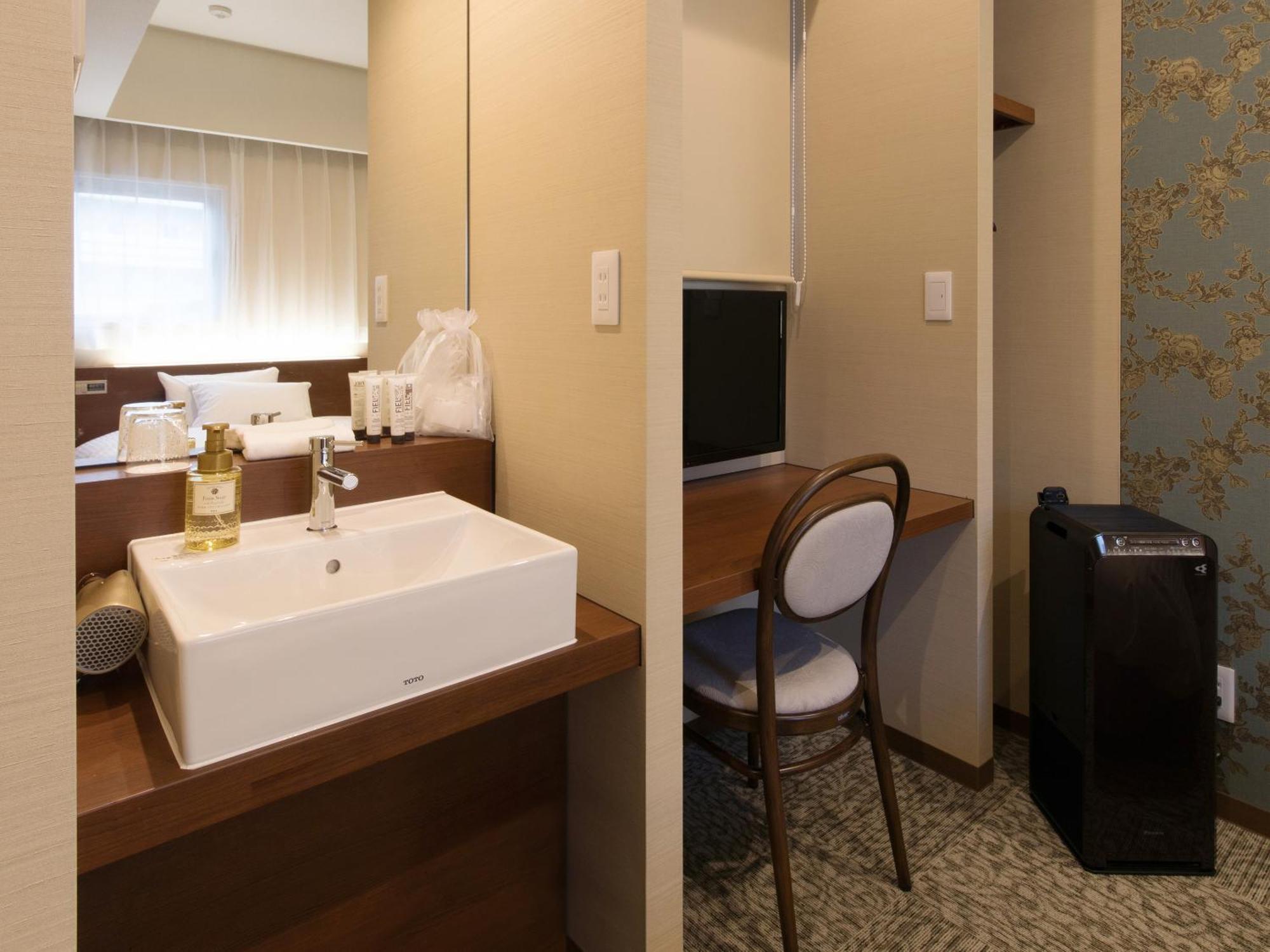 Hotel S.training Center